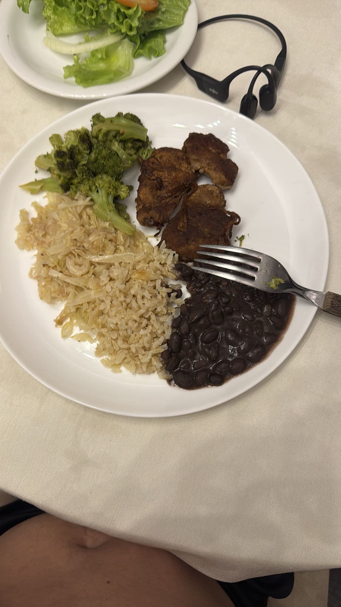 Prato com arroz e feijão