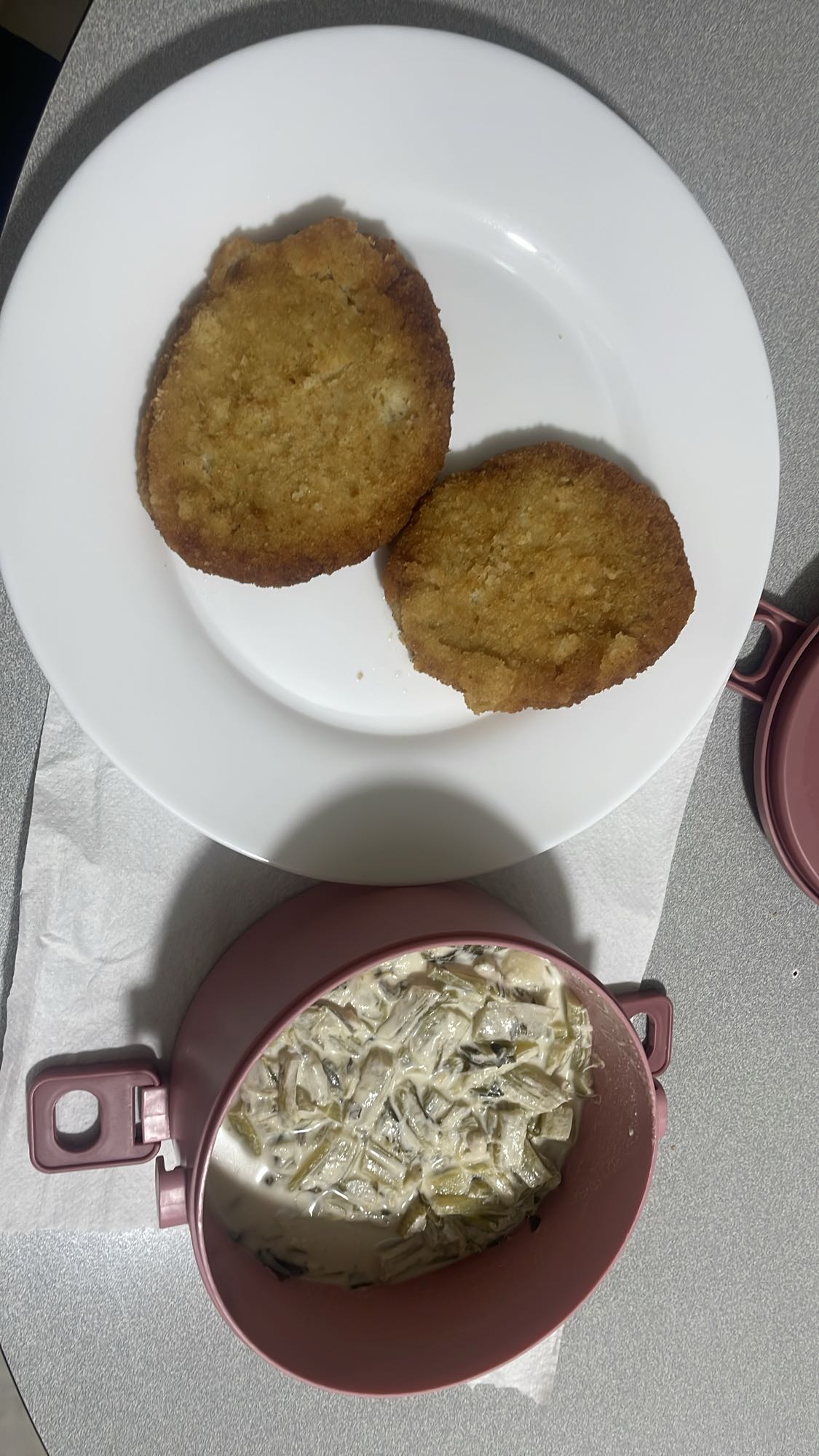 Breaded Cutlets with Creamed Greens