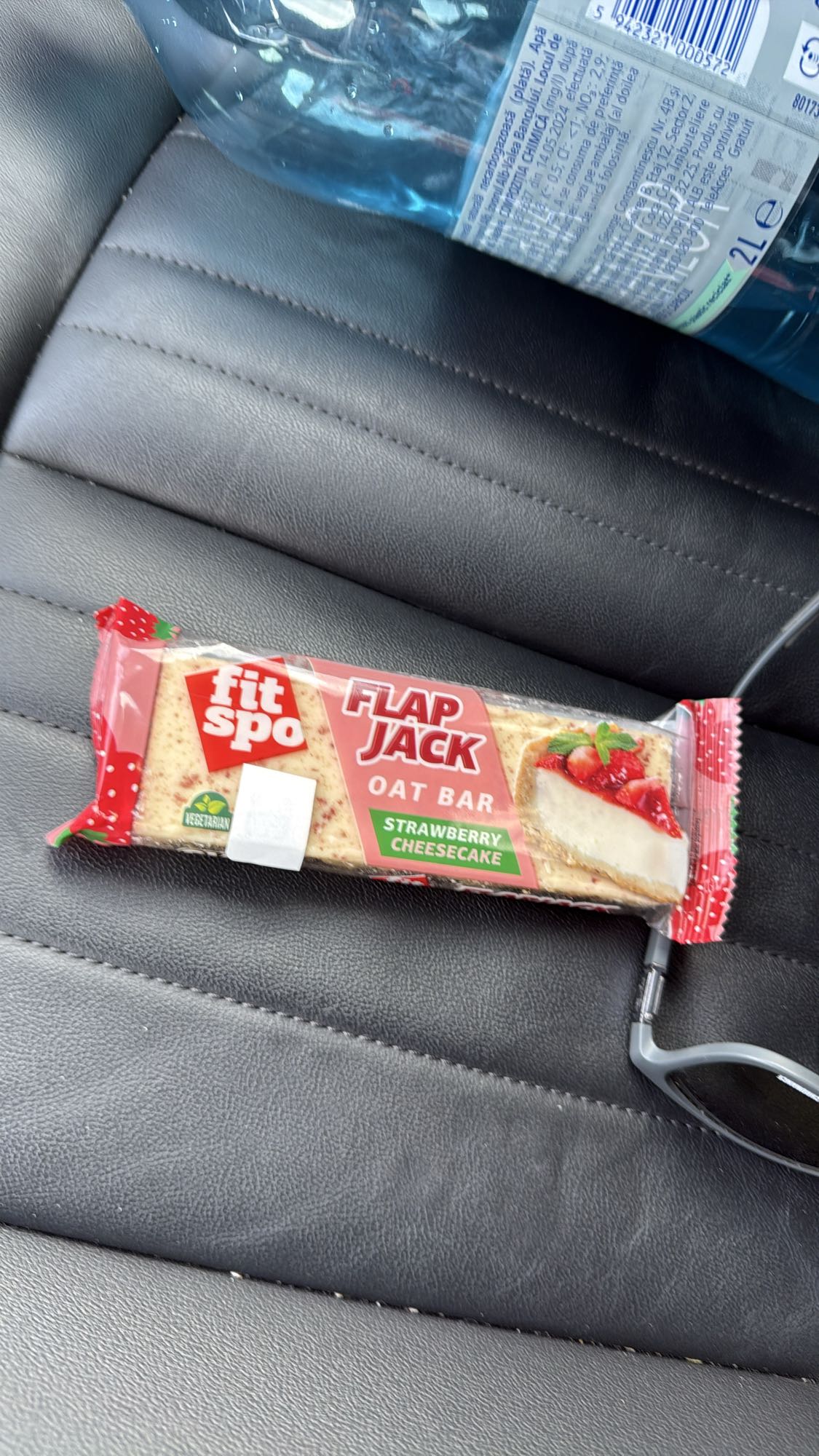 Strawberry Oat Bar