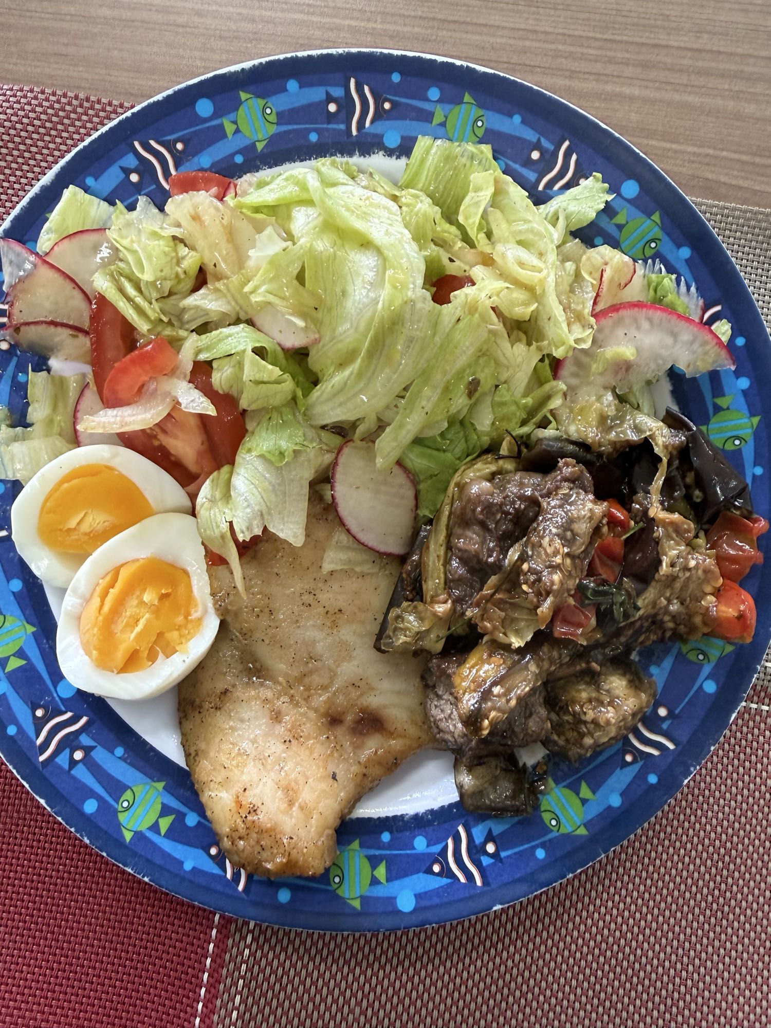Frango com salada