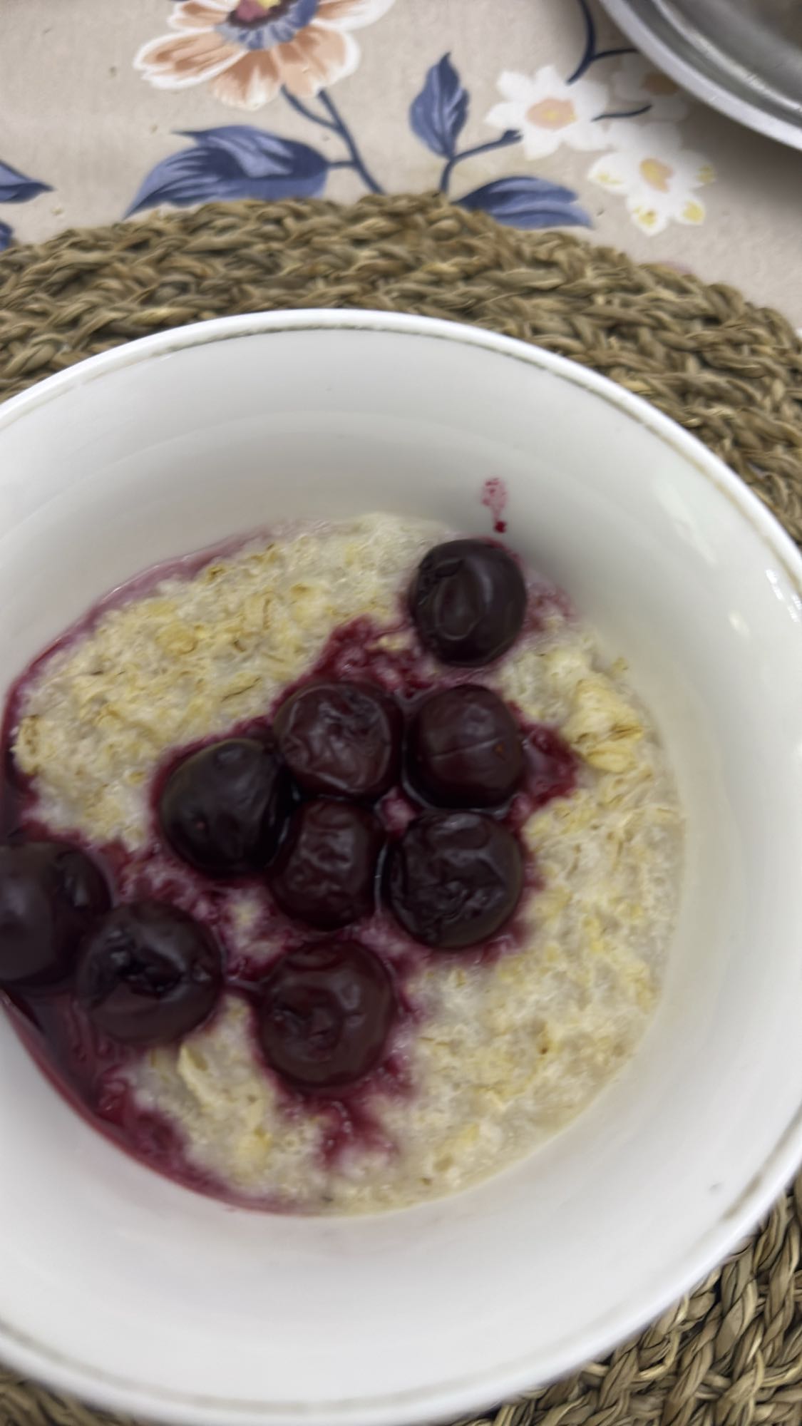 Овсянка с вишней