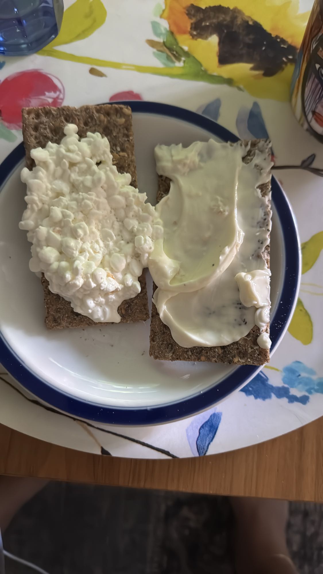 Knäckebröd med pålägg