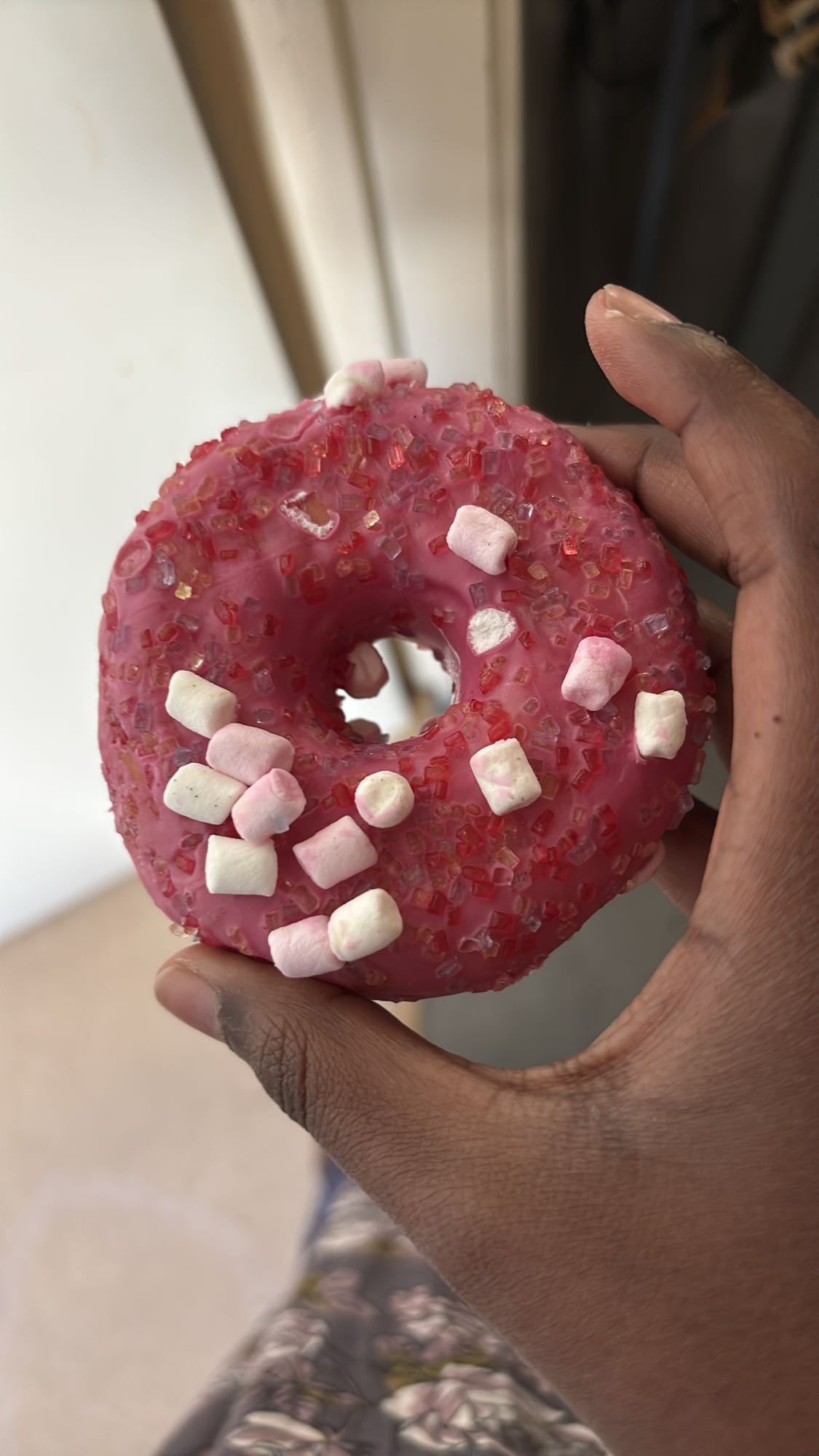 donut rose glacé