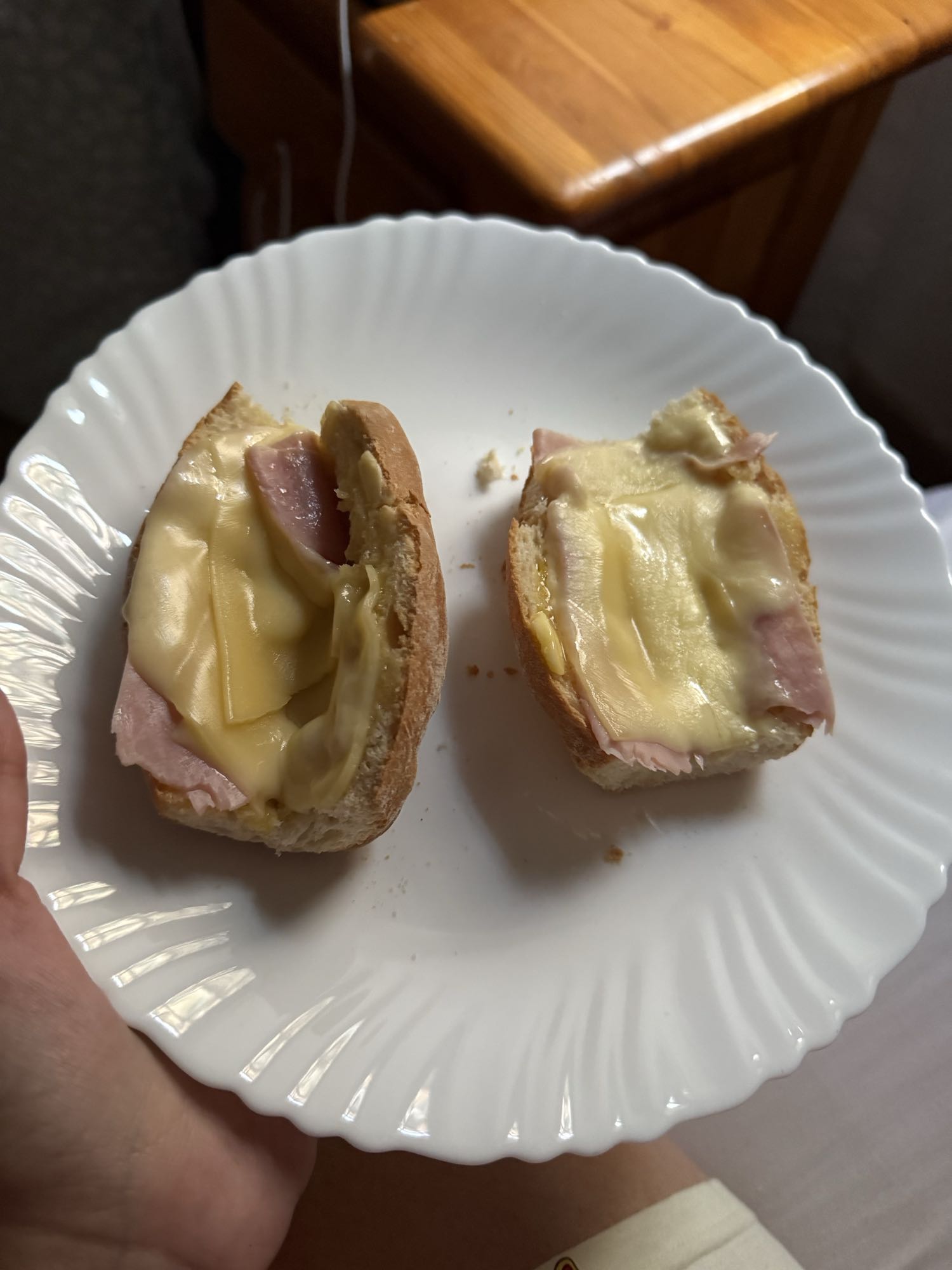 tostadas con jamón y queso