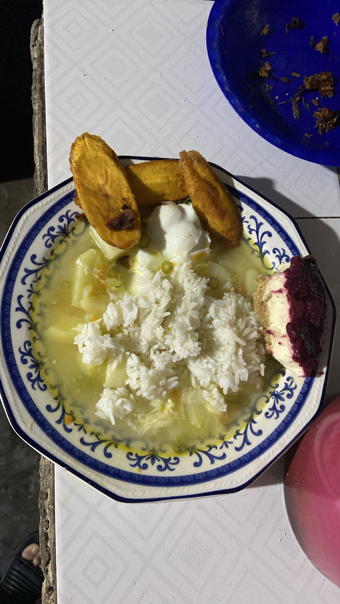 Arroz con sopa y postre