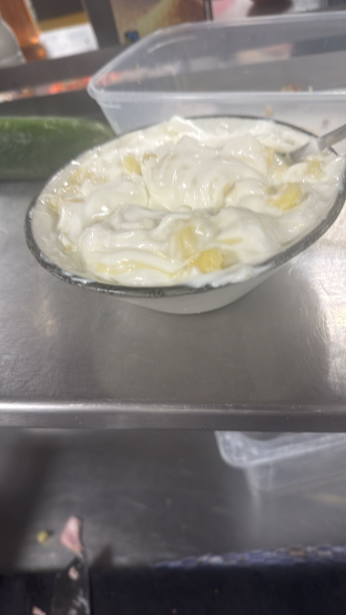 Yoghurt med ananas