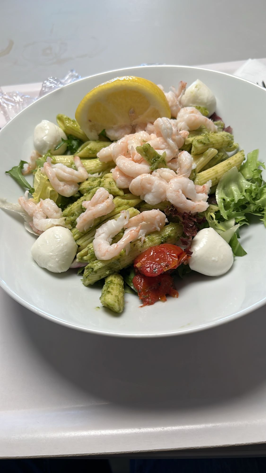 Räkpasta med pesto