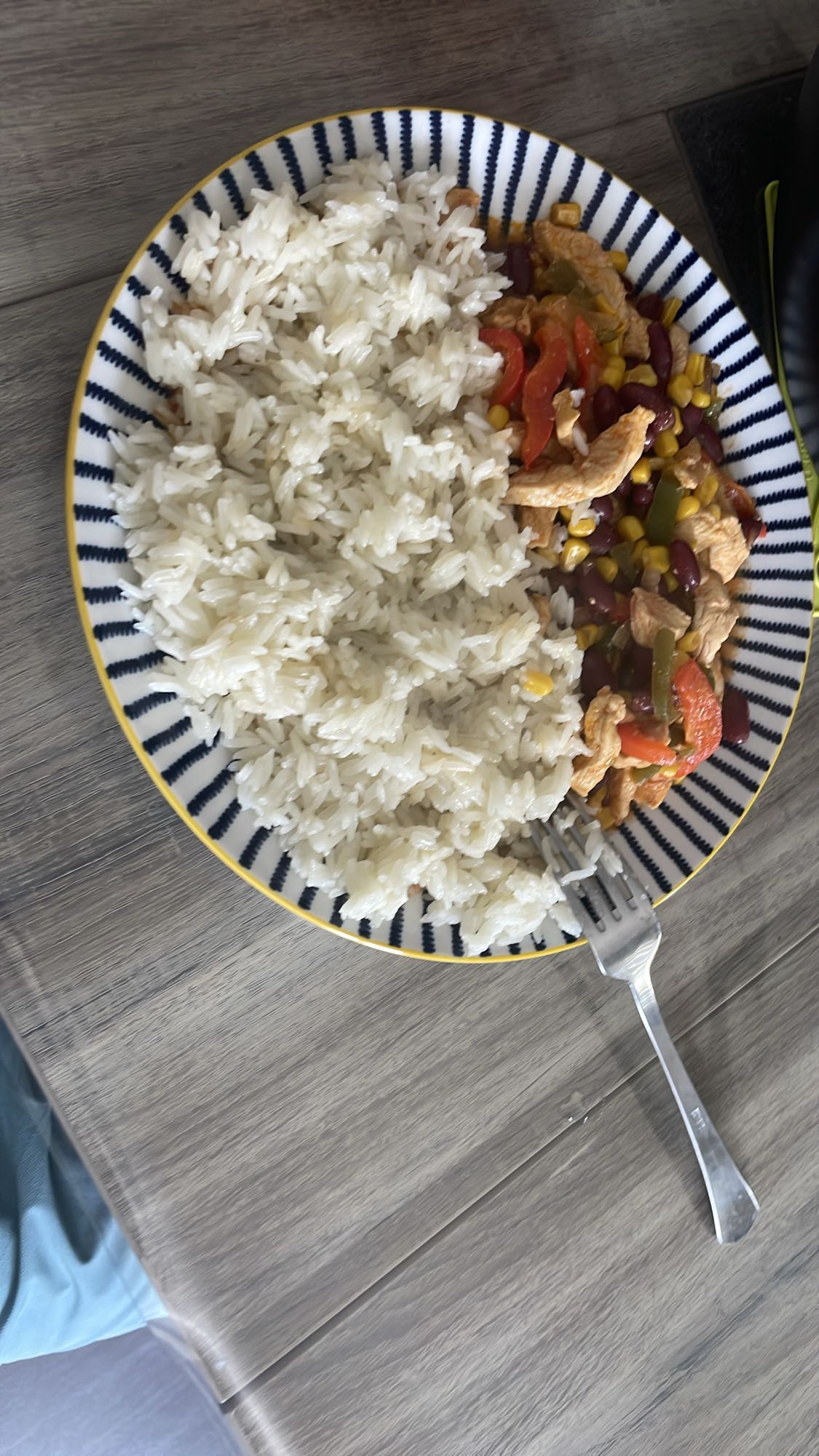 Riz au poulet mexicain