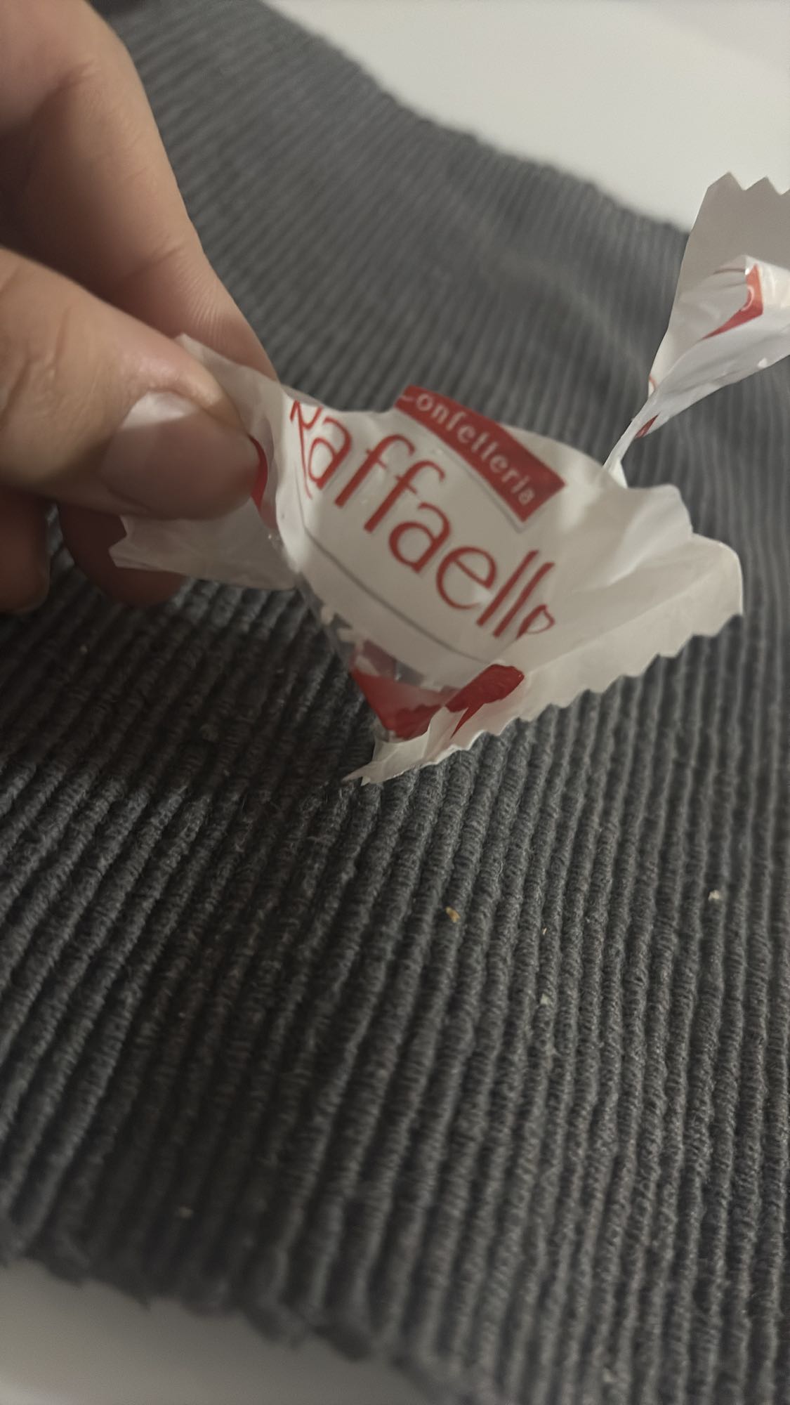 Nusswaffelbonbon