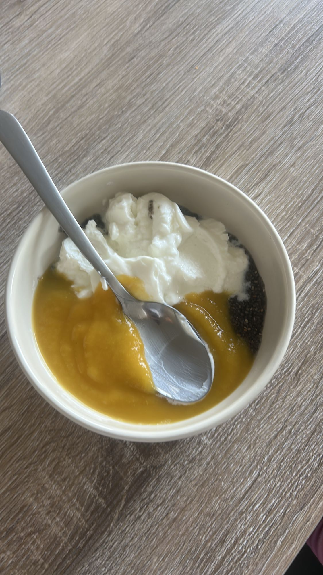 Yaourt pomme mangue chia