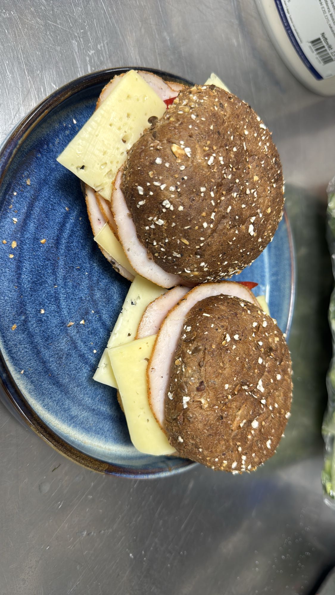 Två ostsmörgåsar