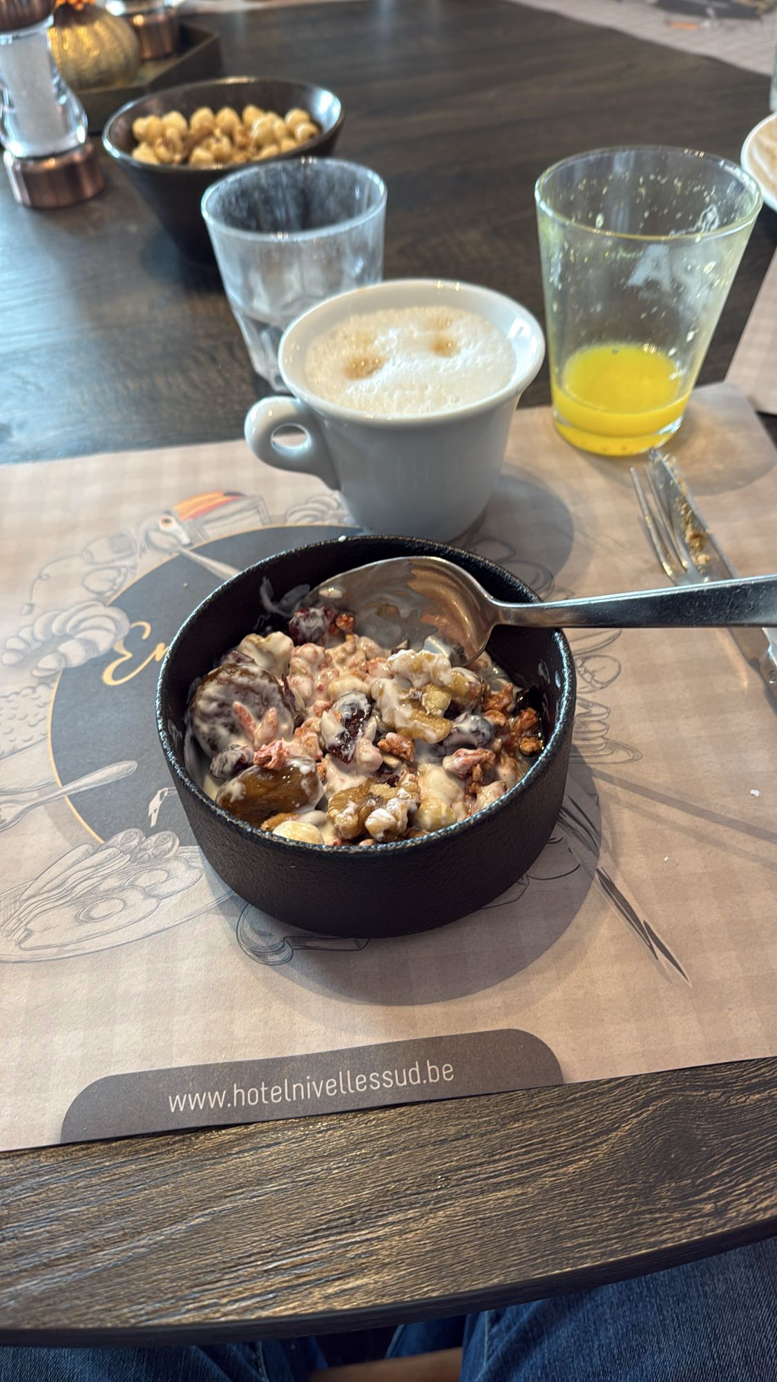 Yogurt Muesli Bowl