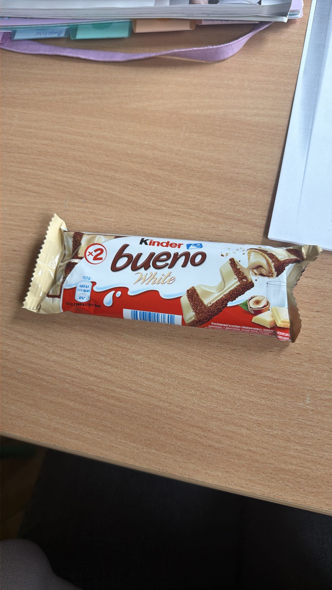 Kinder Bueno White