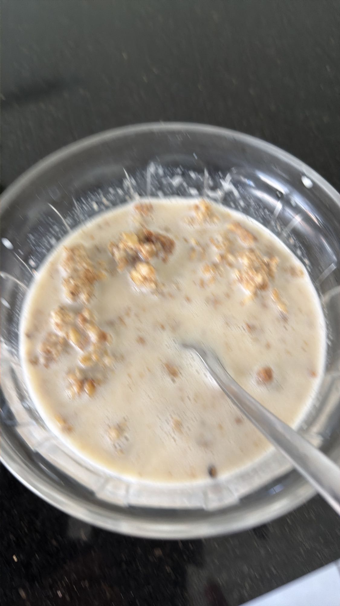 Müsli mit Milch