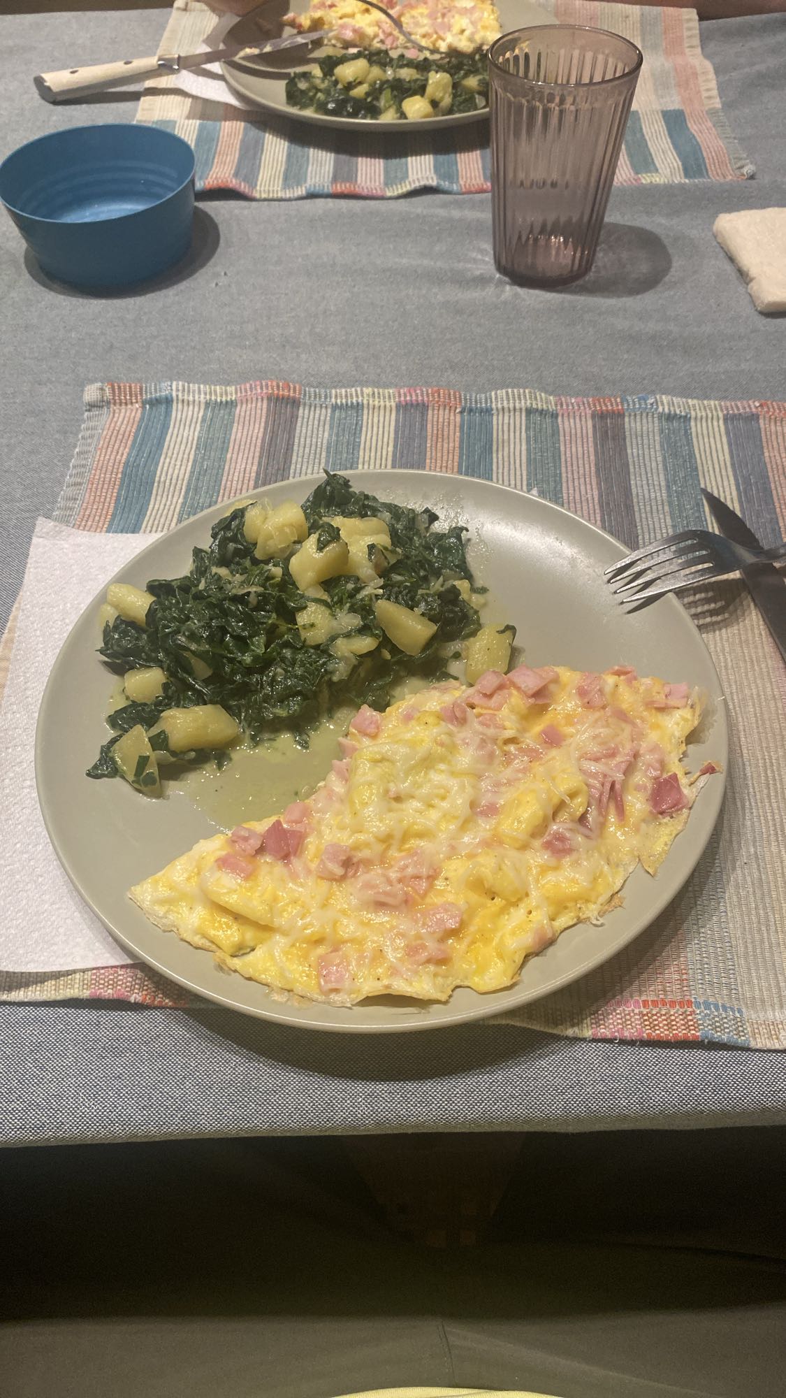 Omelette jambon épinards