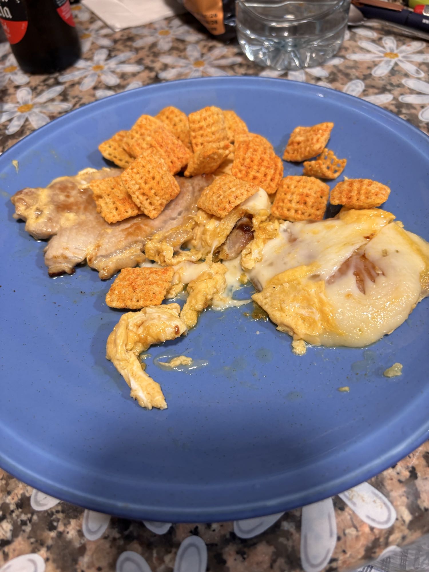 Chuleta con huevo y queso