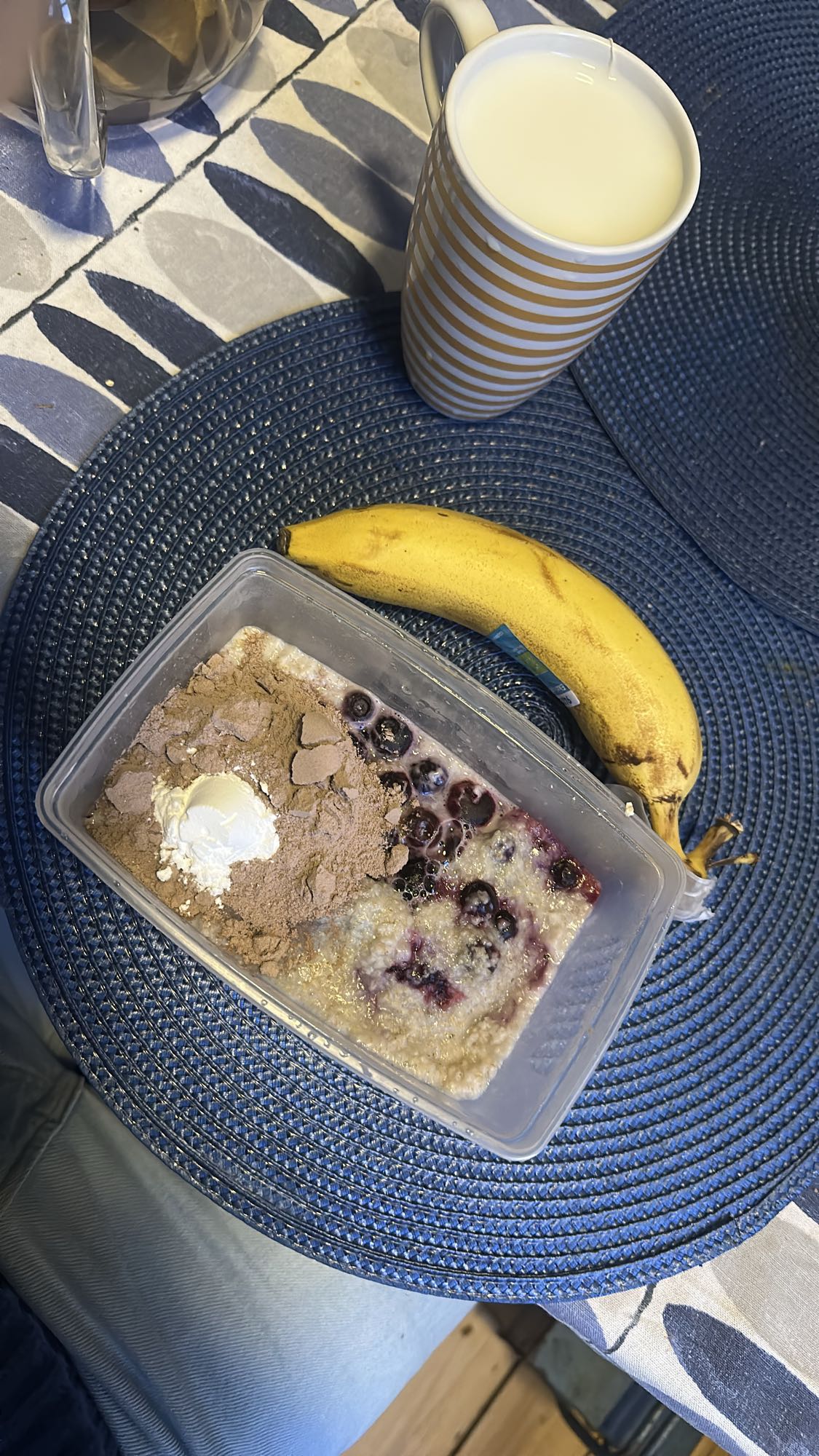 Gröt med banan och mjölk