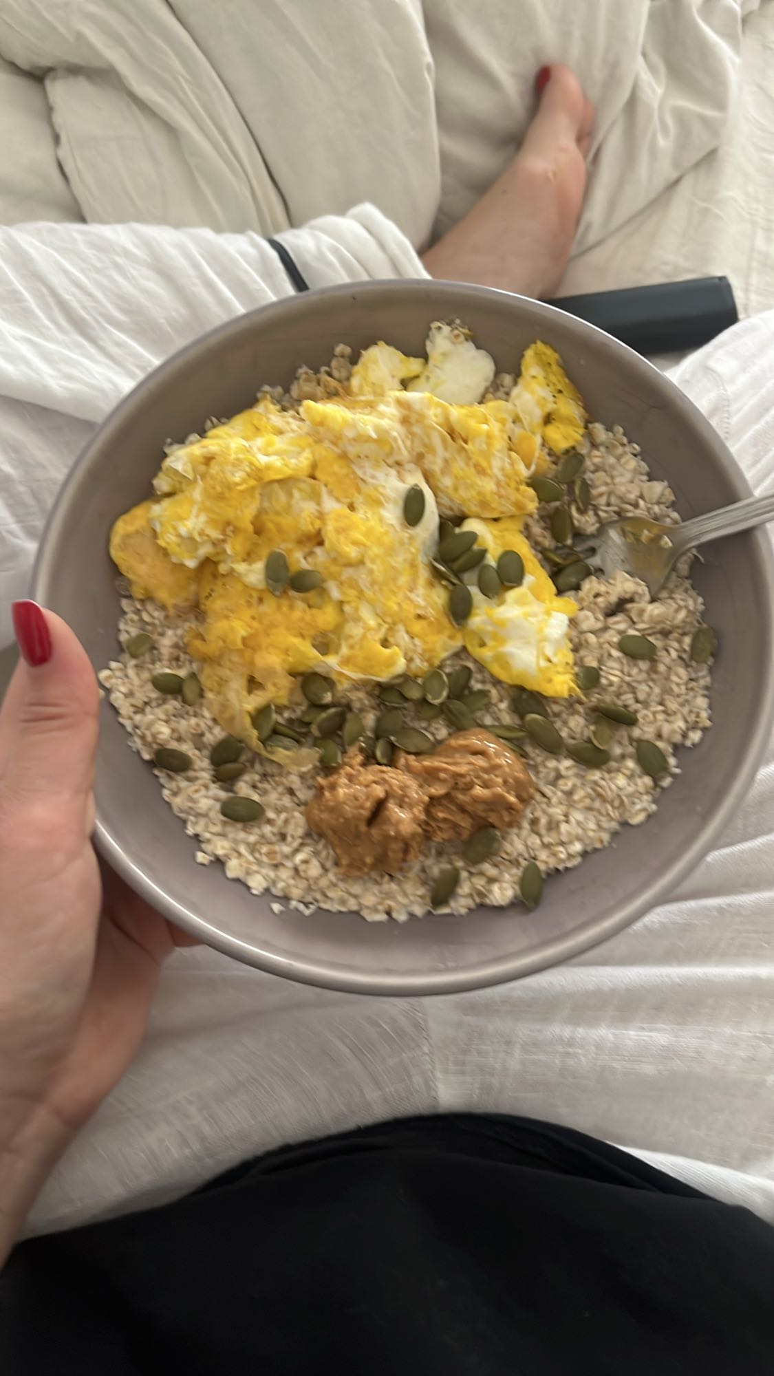 Вівсянка з яйцями