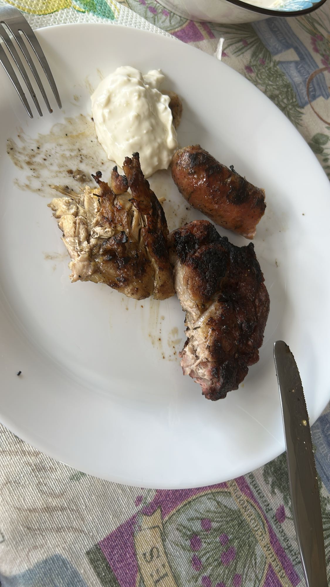 Carne la gratar cu sos