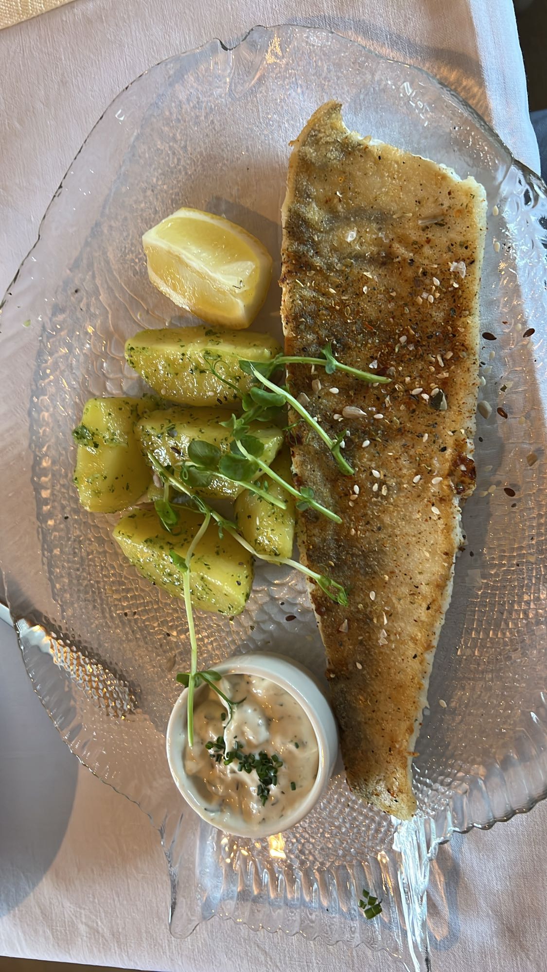 Smażona ryba z ziemniakami