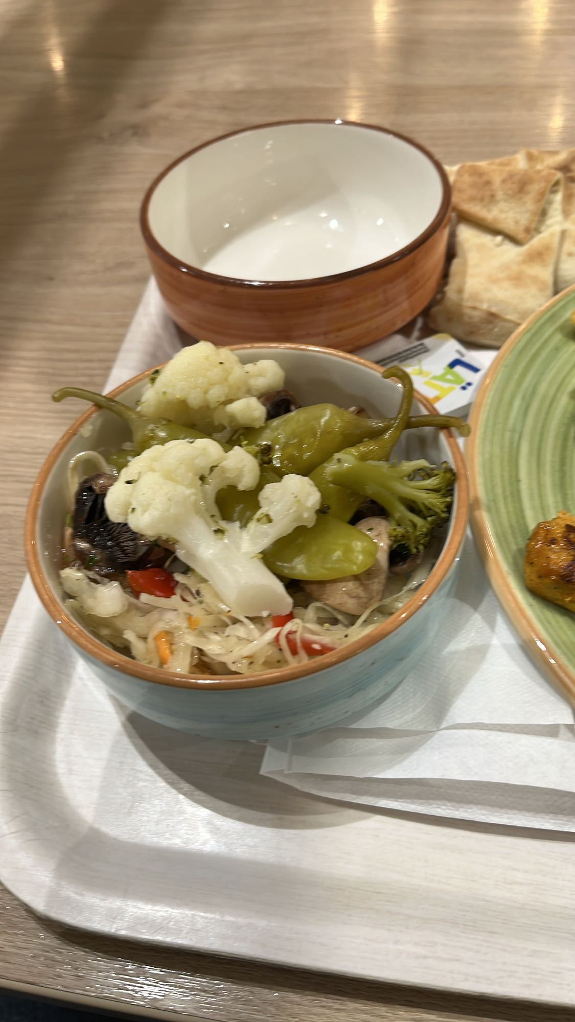 Inlagd grönsaksskål