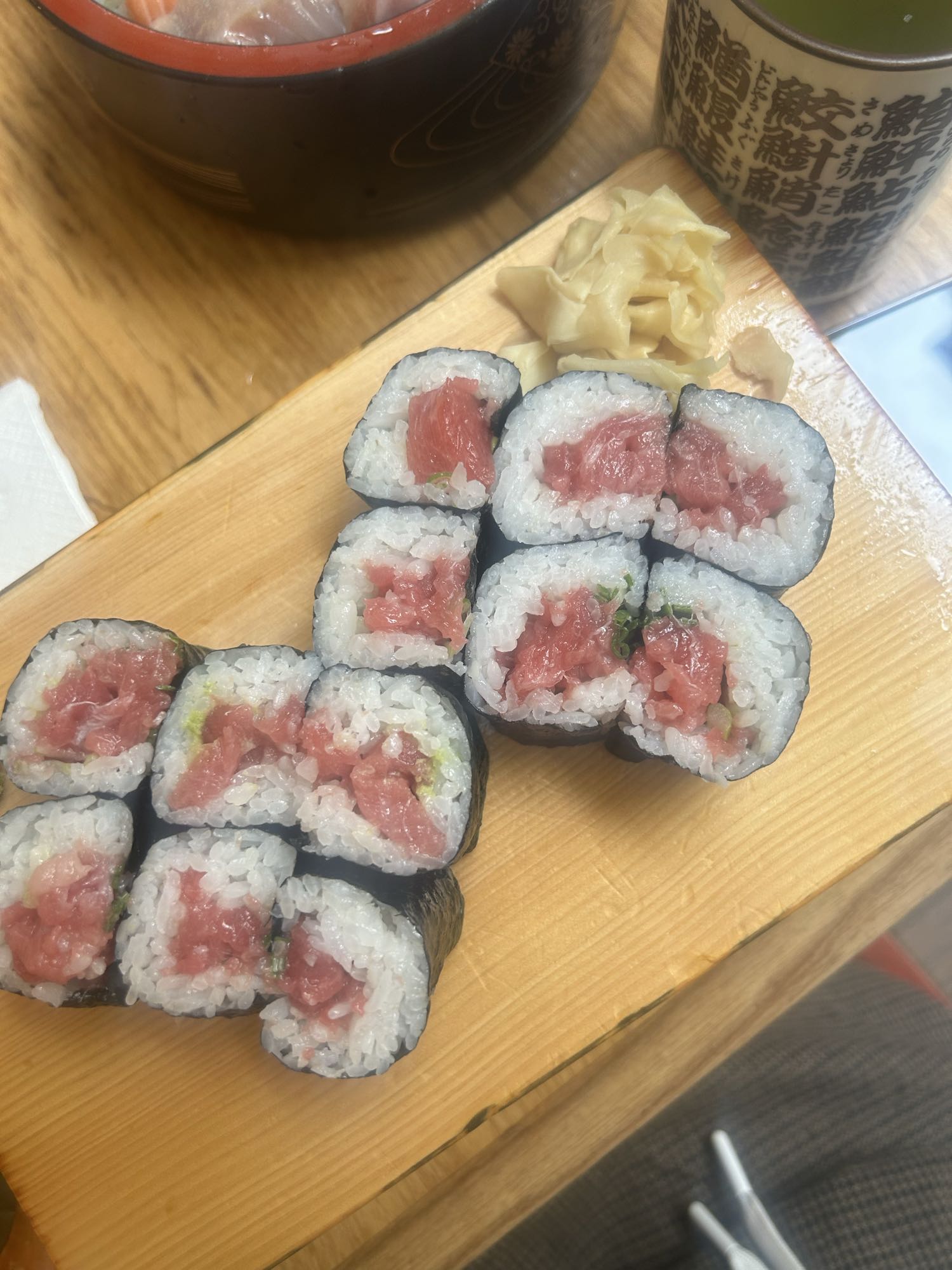 Tuna Sushi Roll