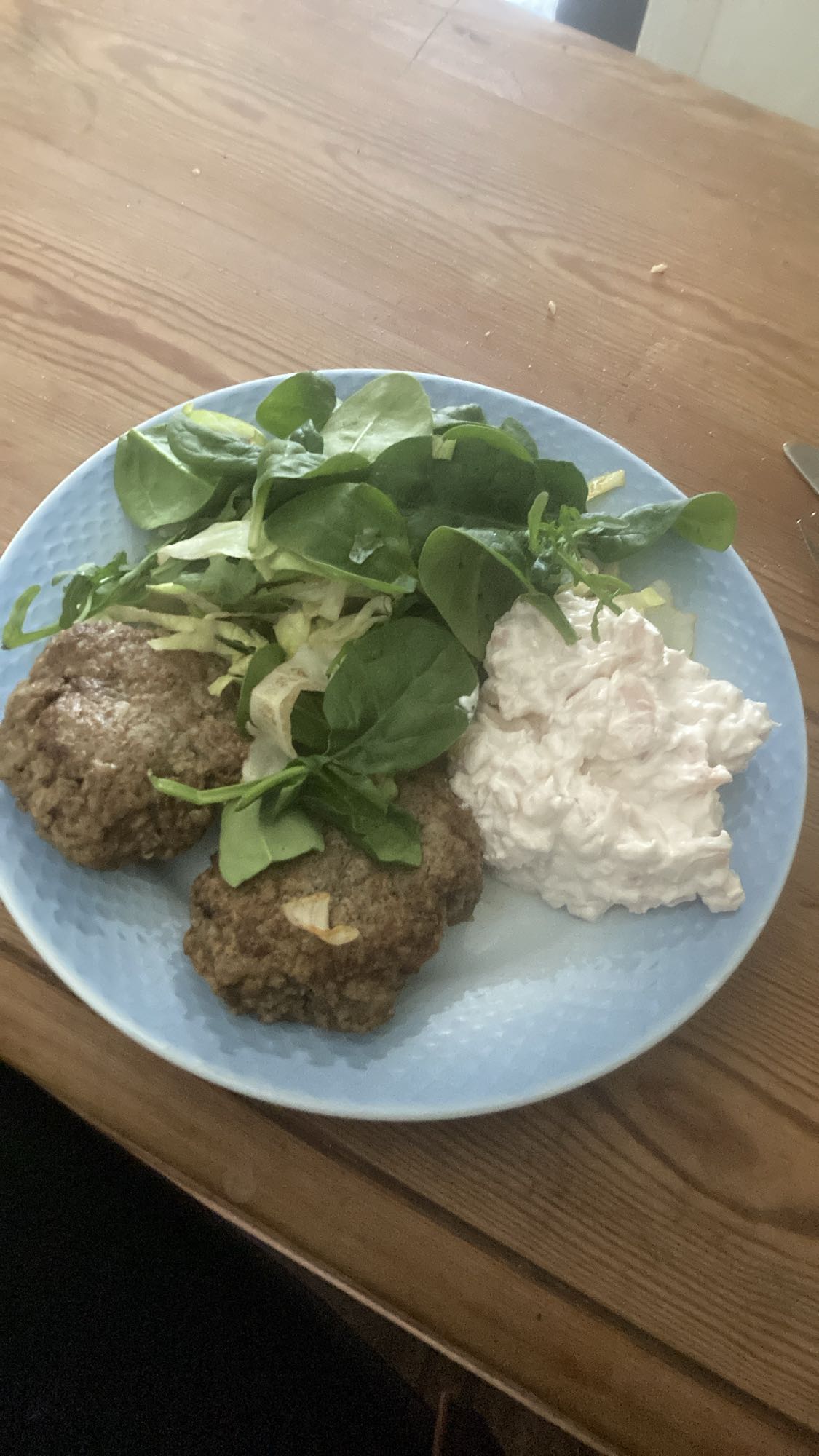 Biffar med sallad