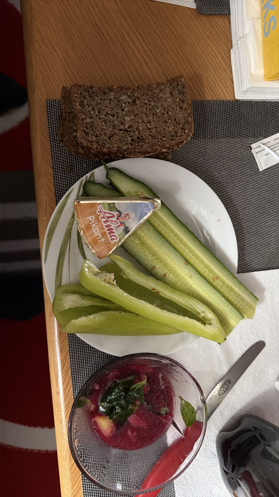 Brot mit Gemüse