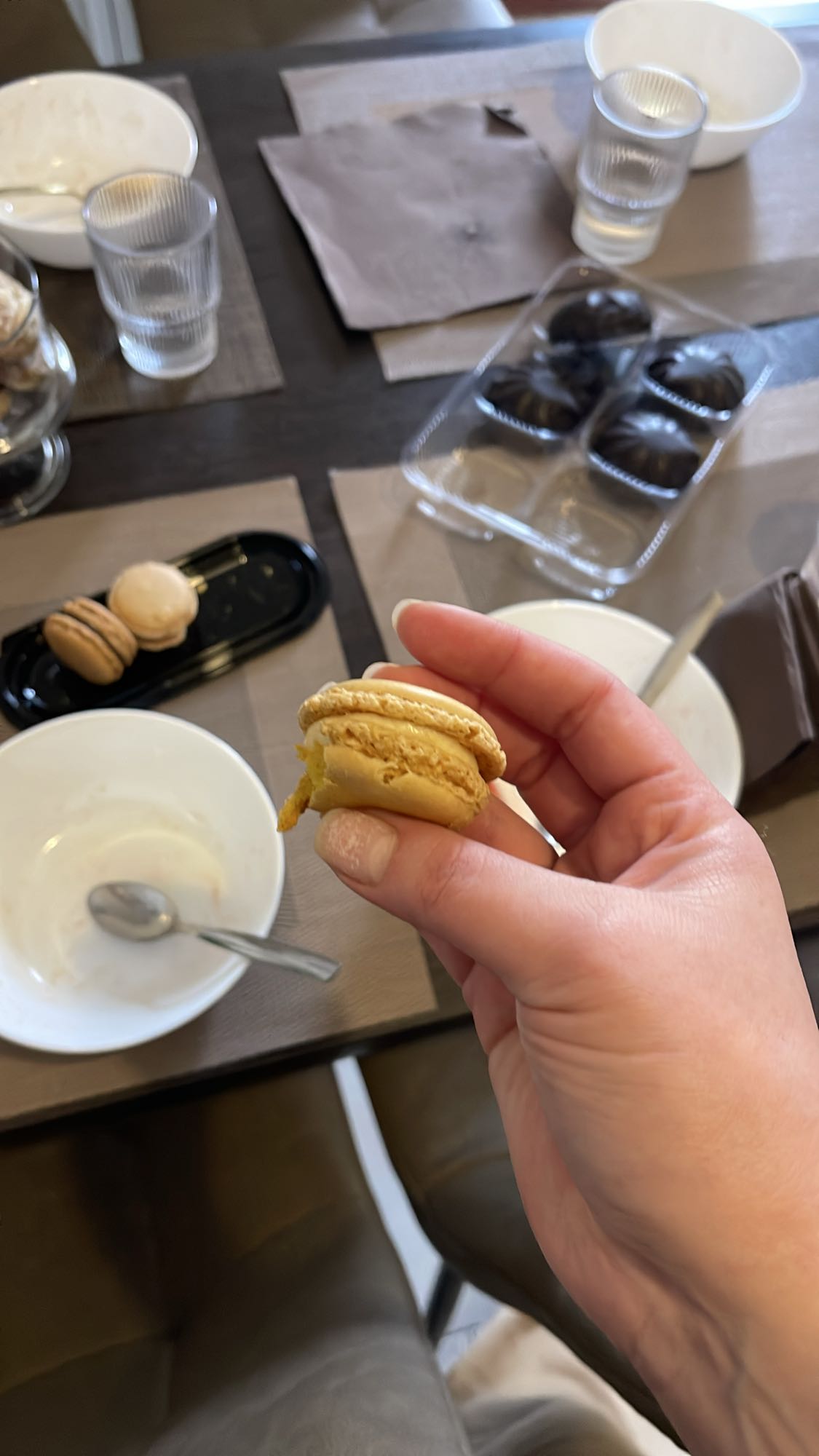 макарон с кремом