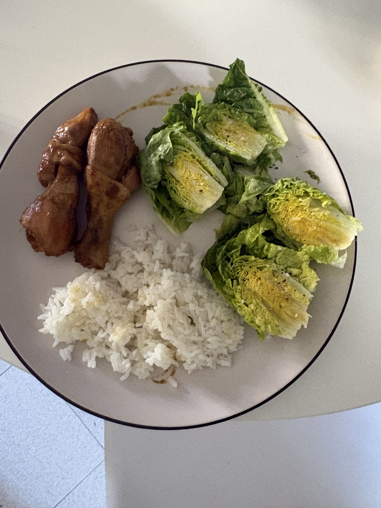 pollo con arroz y cogollo