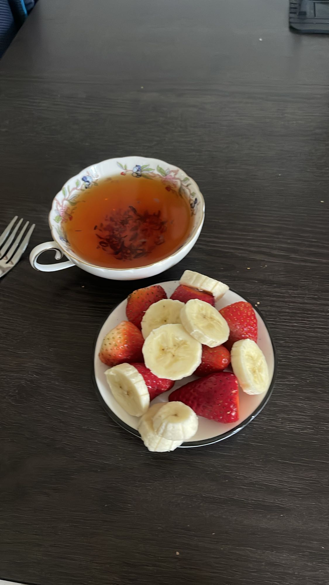 Фрукты с чаем