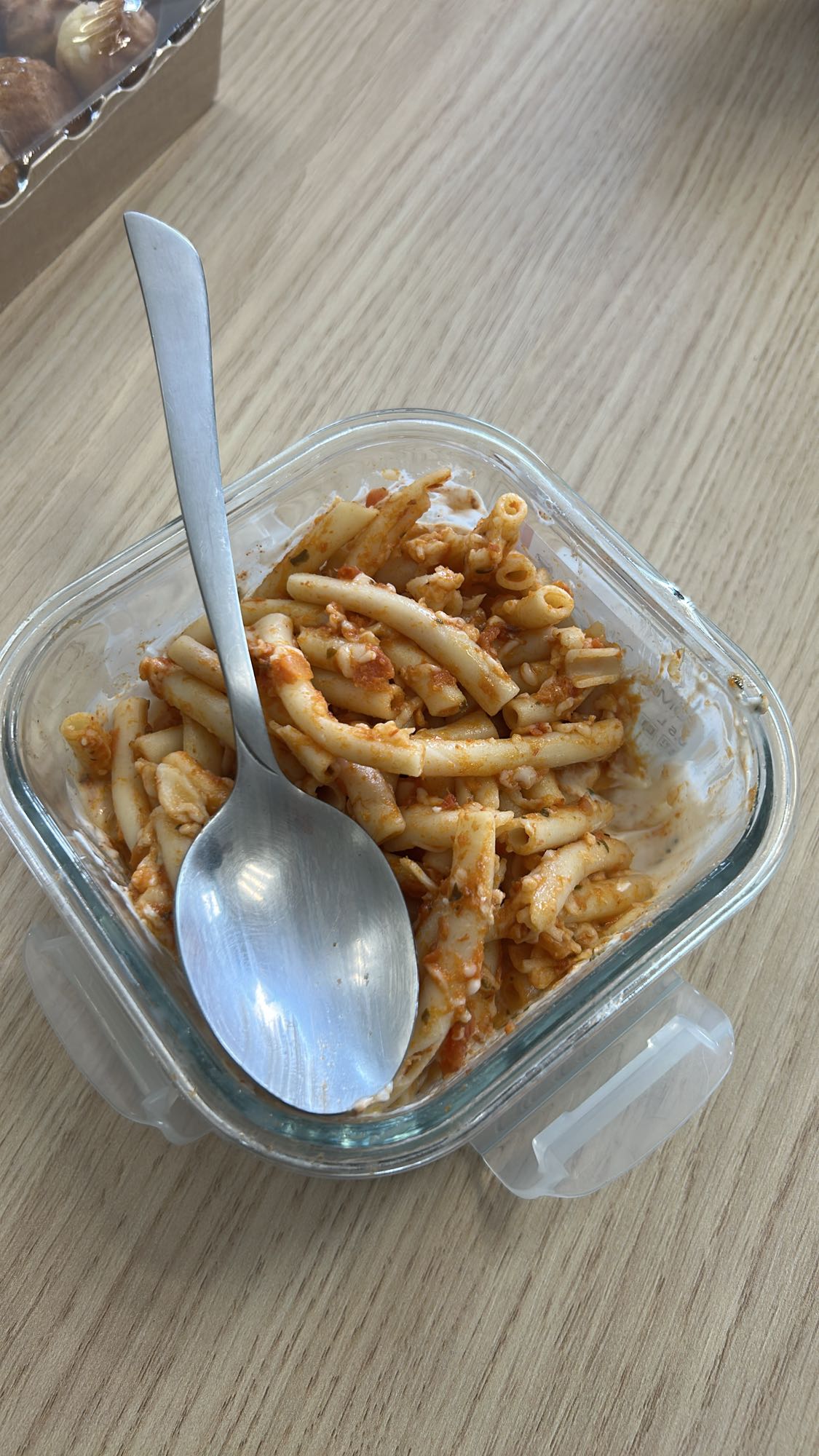 Pâtes sauce tomate avec skyr assaisonné