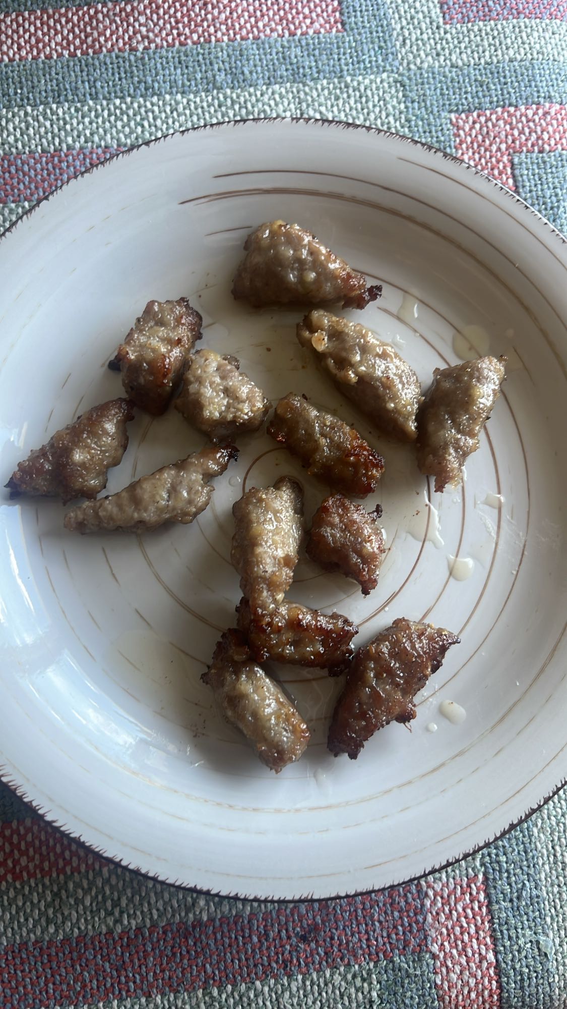 Carne de hamburguesa de ternera troceada