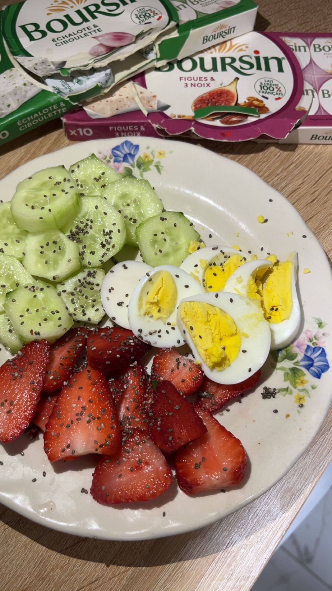 Salade œufs fraises