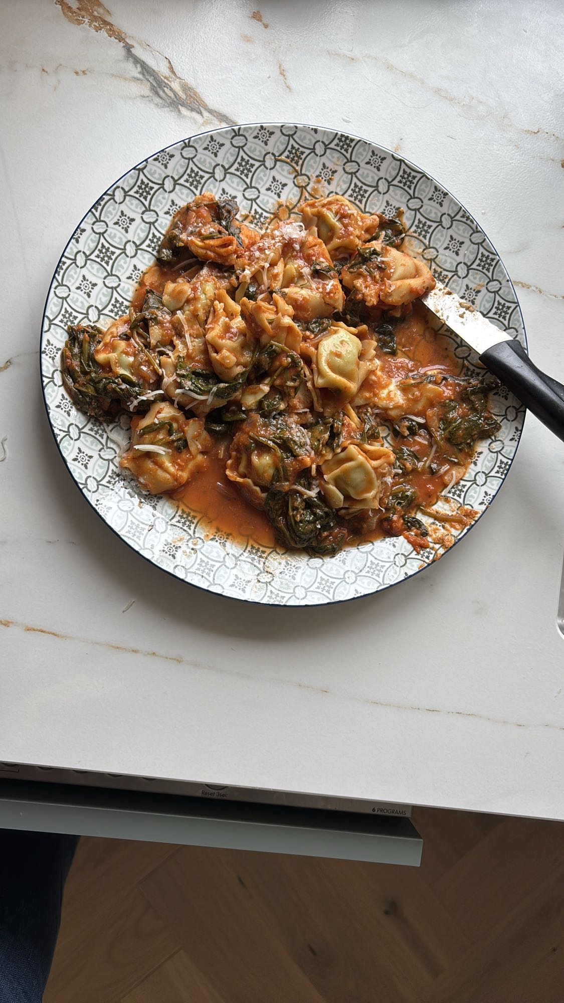 Tortellini ricotta sauce tomate