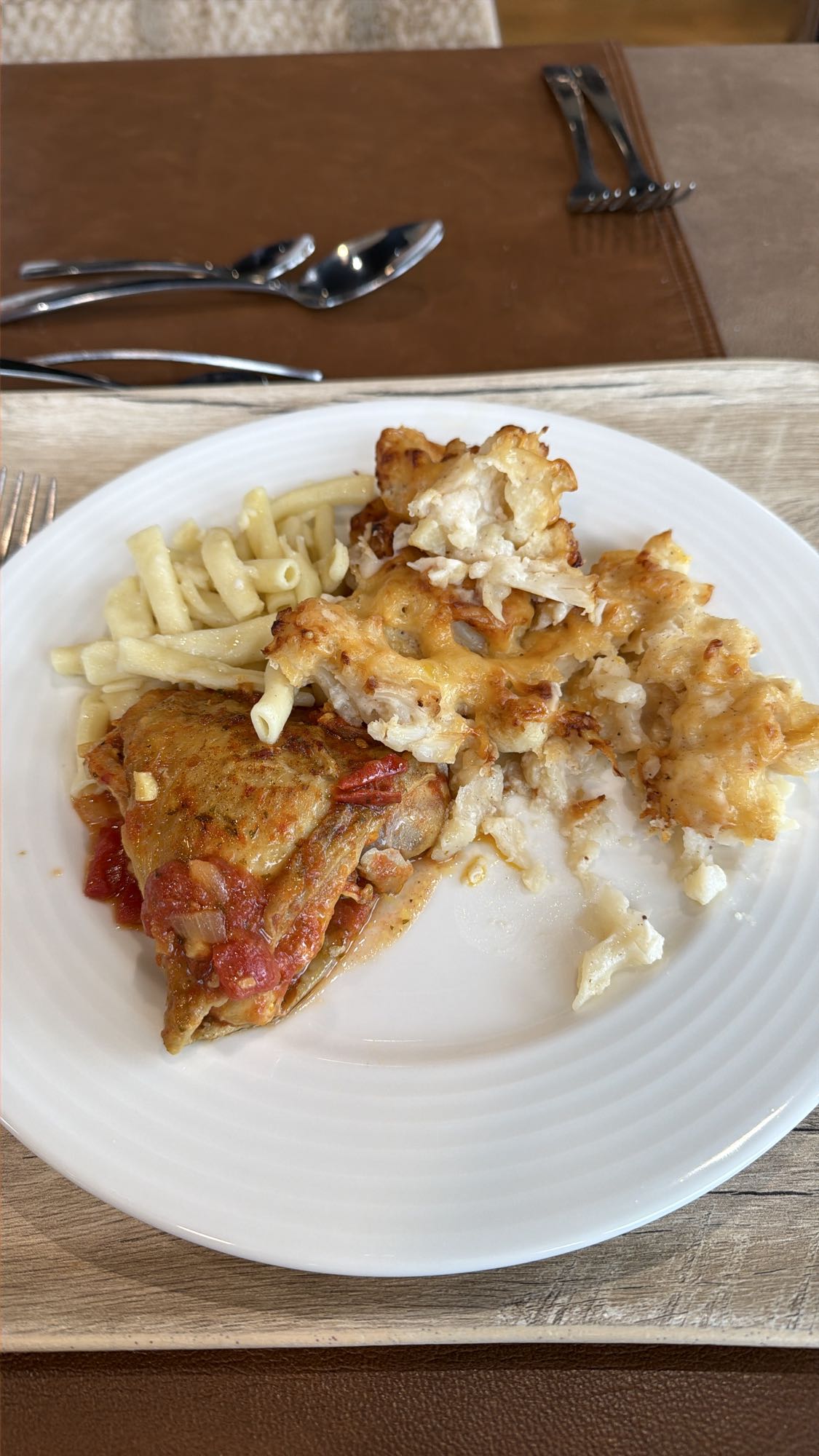 Poulet pâtes et chou-fleur