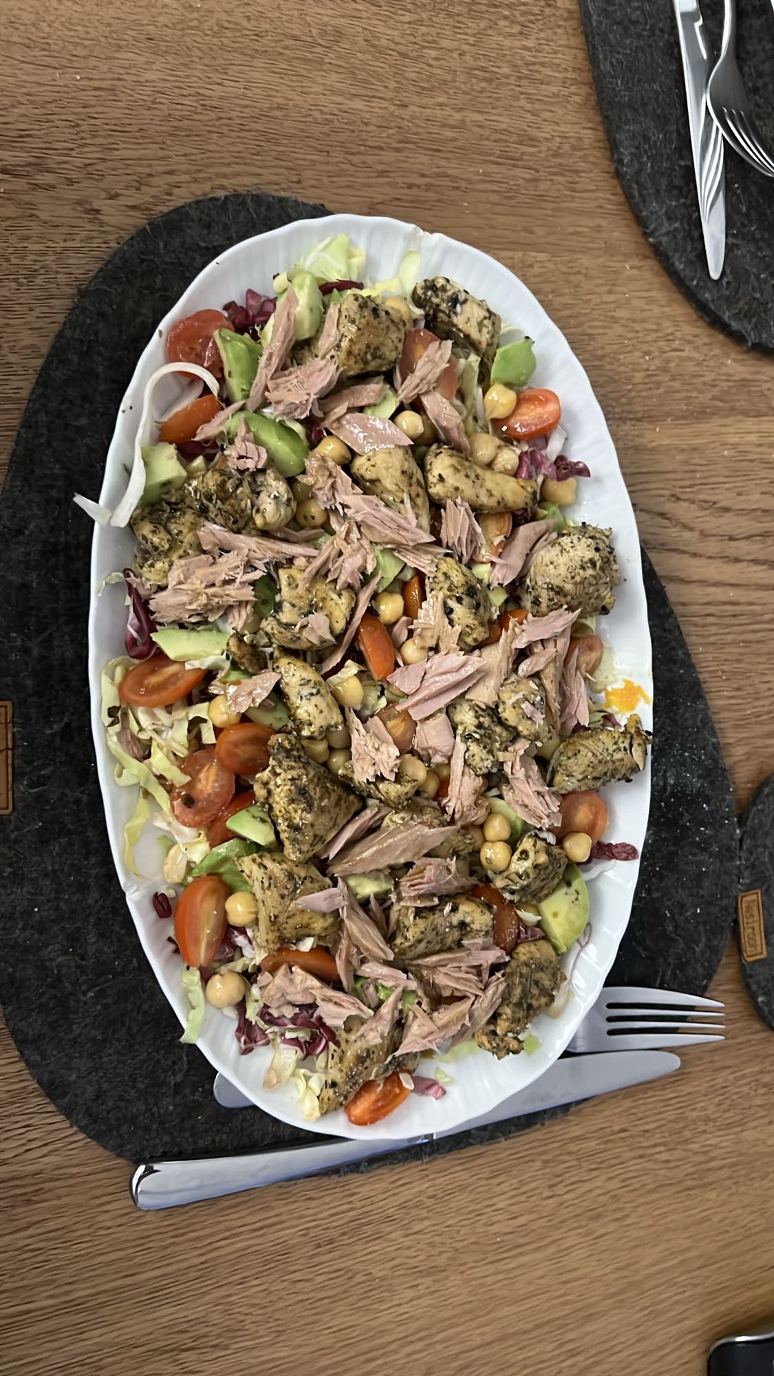 Insalata pollo e tonno