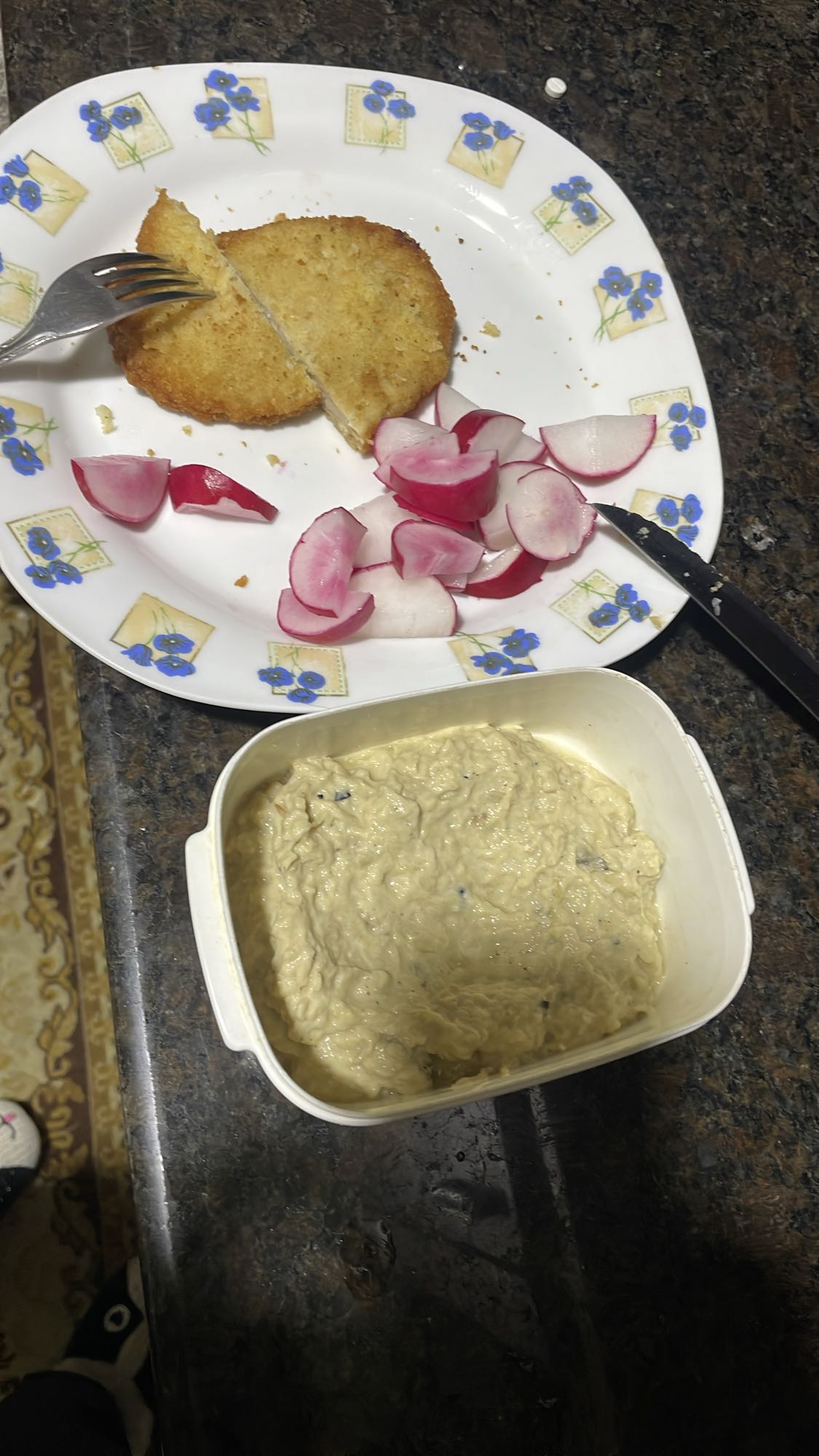 Fried Cutlet with Dip