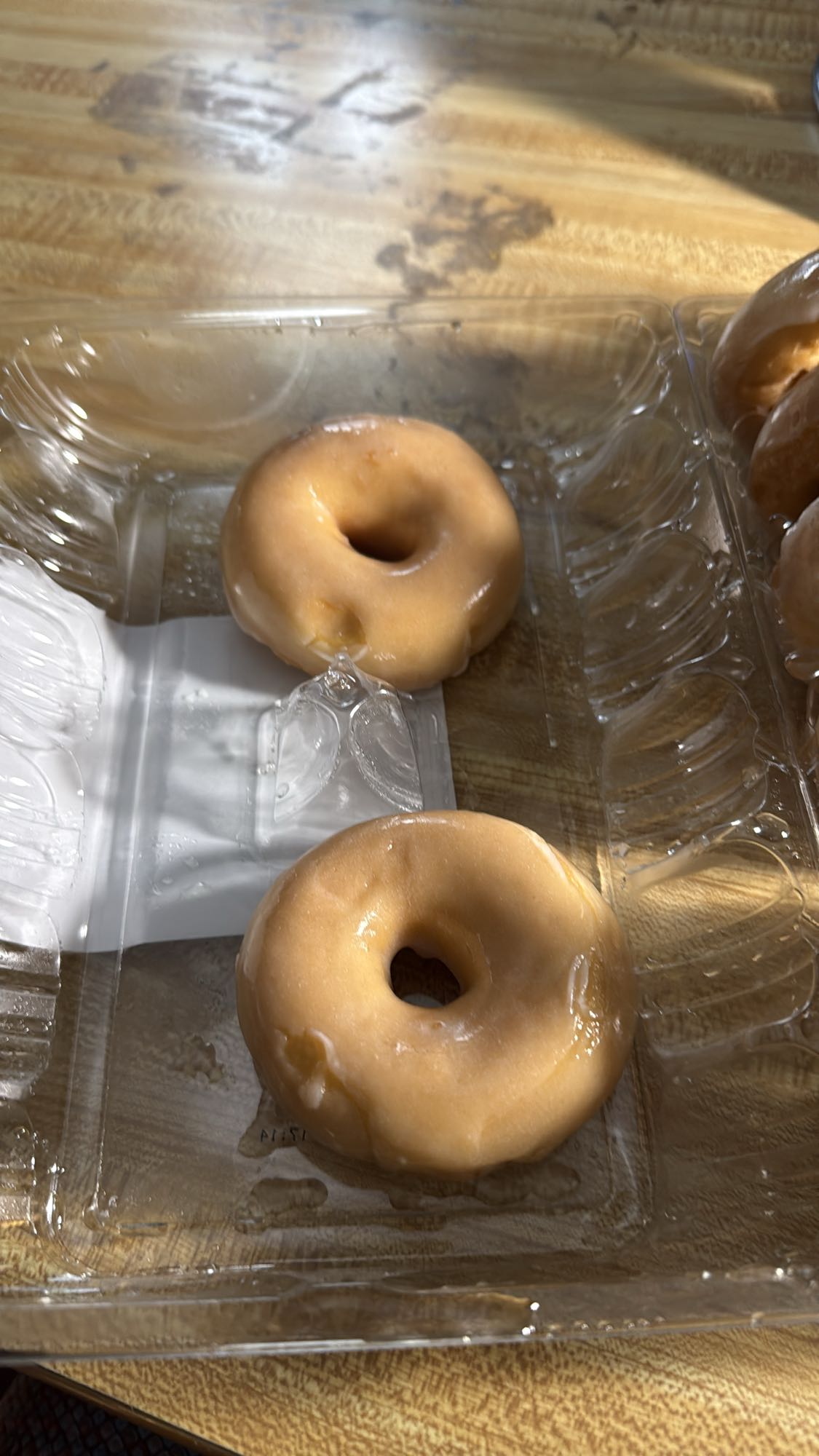 Deux beignets glacés