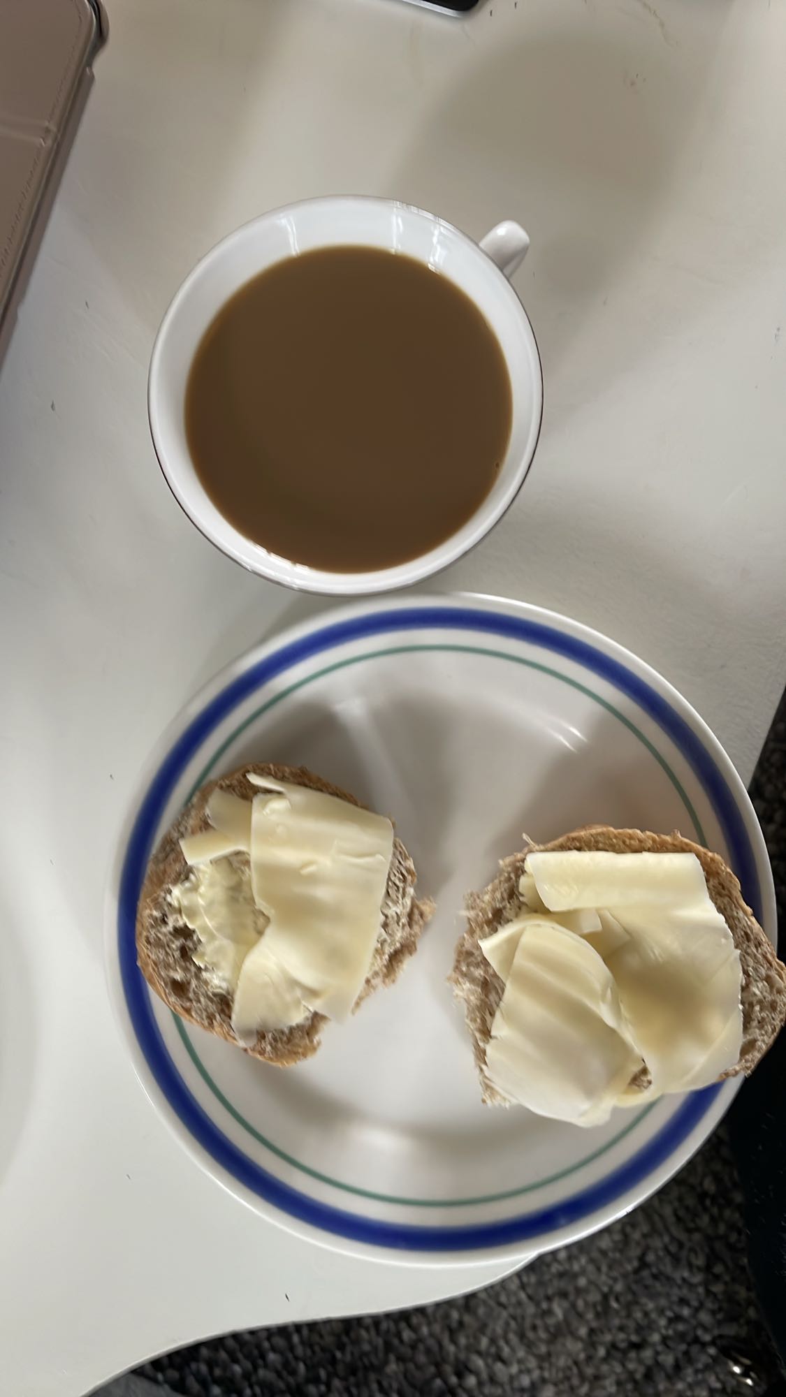 Smörgåsar med kaffe