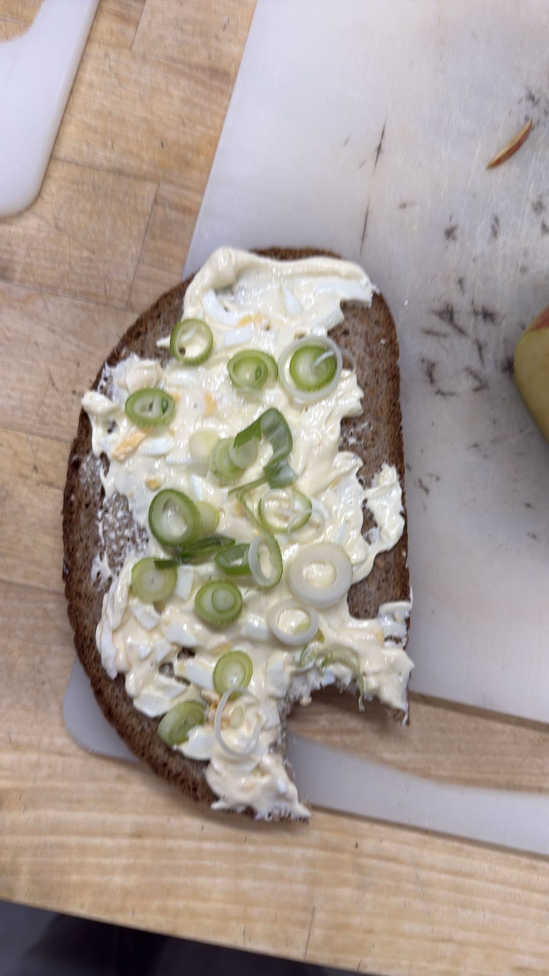 Brood met eiersalade