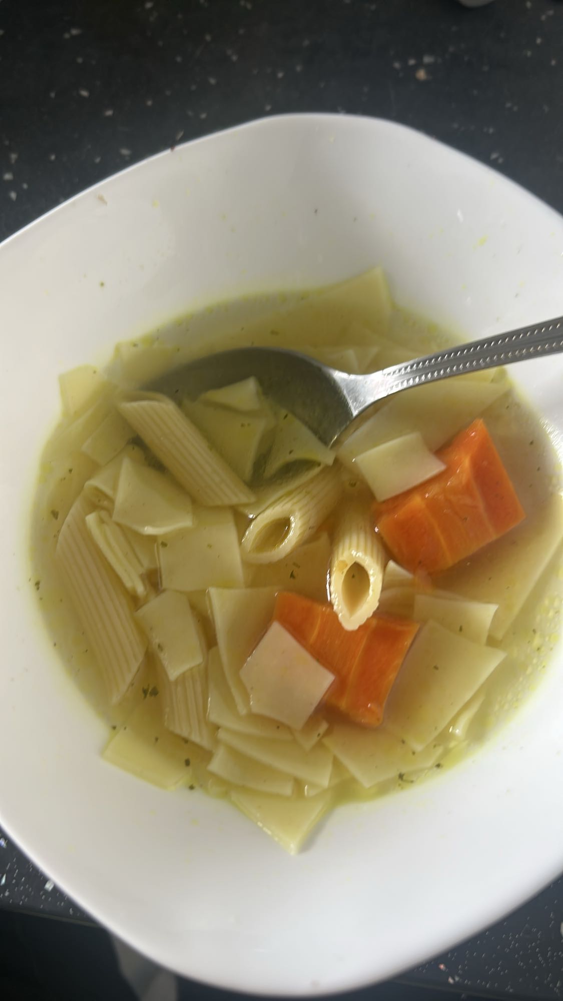 Zupa makaronowa