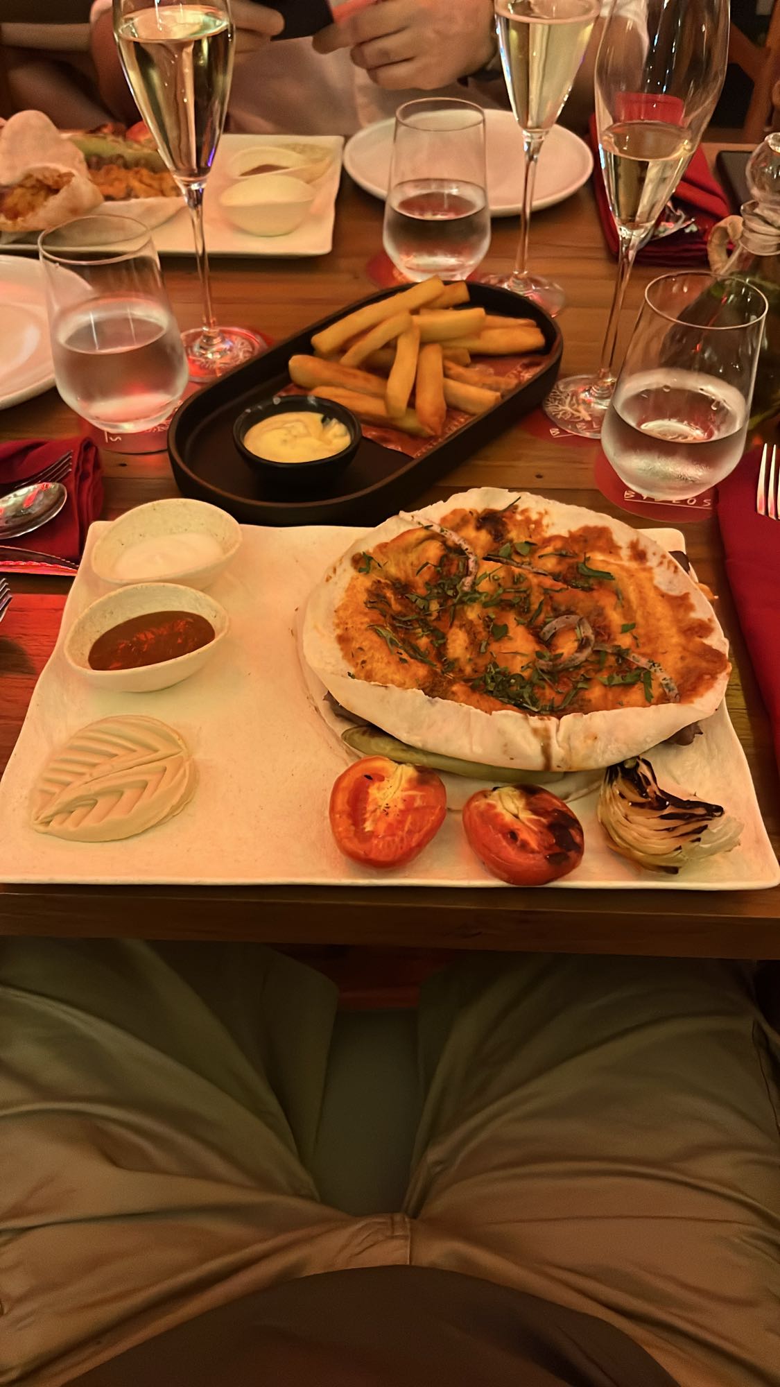 Pollo con patatine