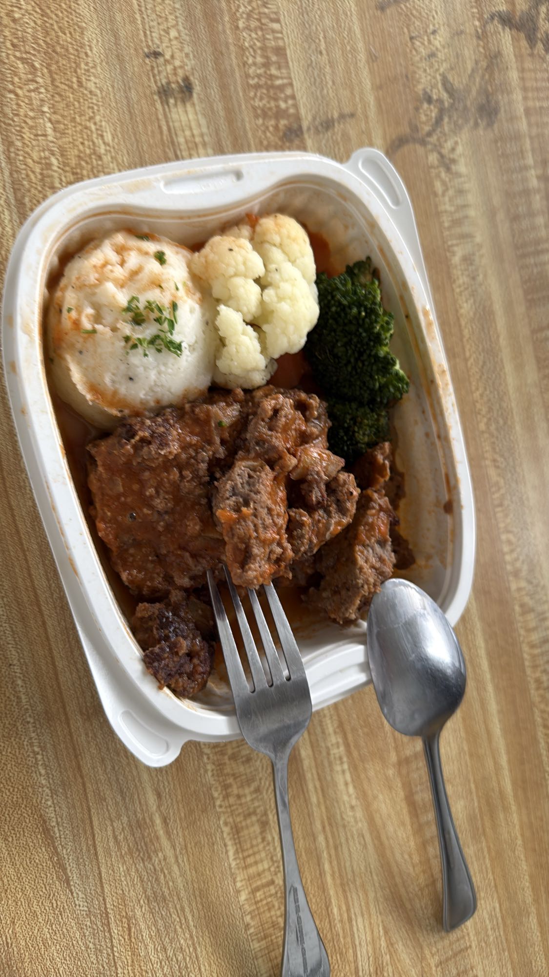 Boeuf sauce et légumes