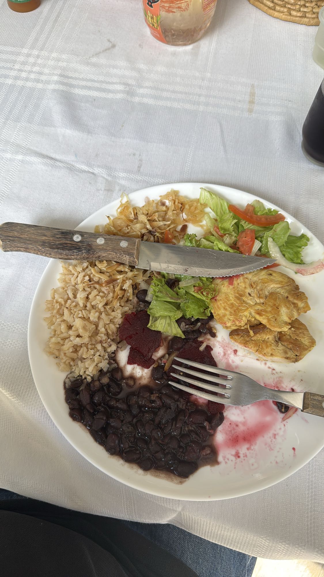 Prato com arroz e feijão