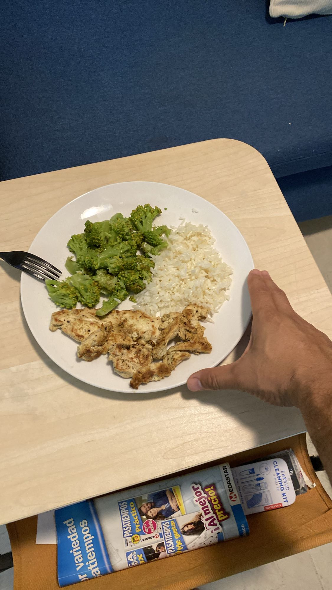 pollo con arroz y brócoli