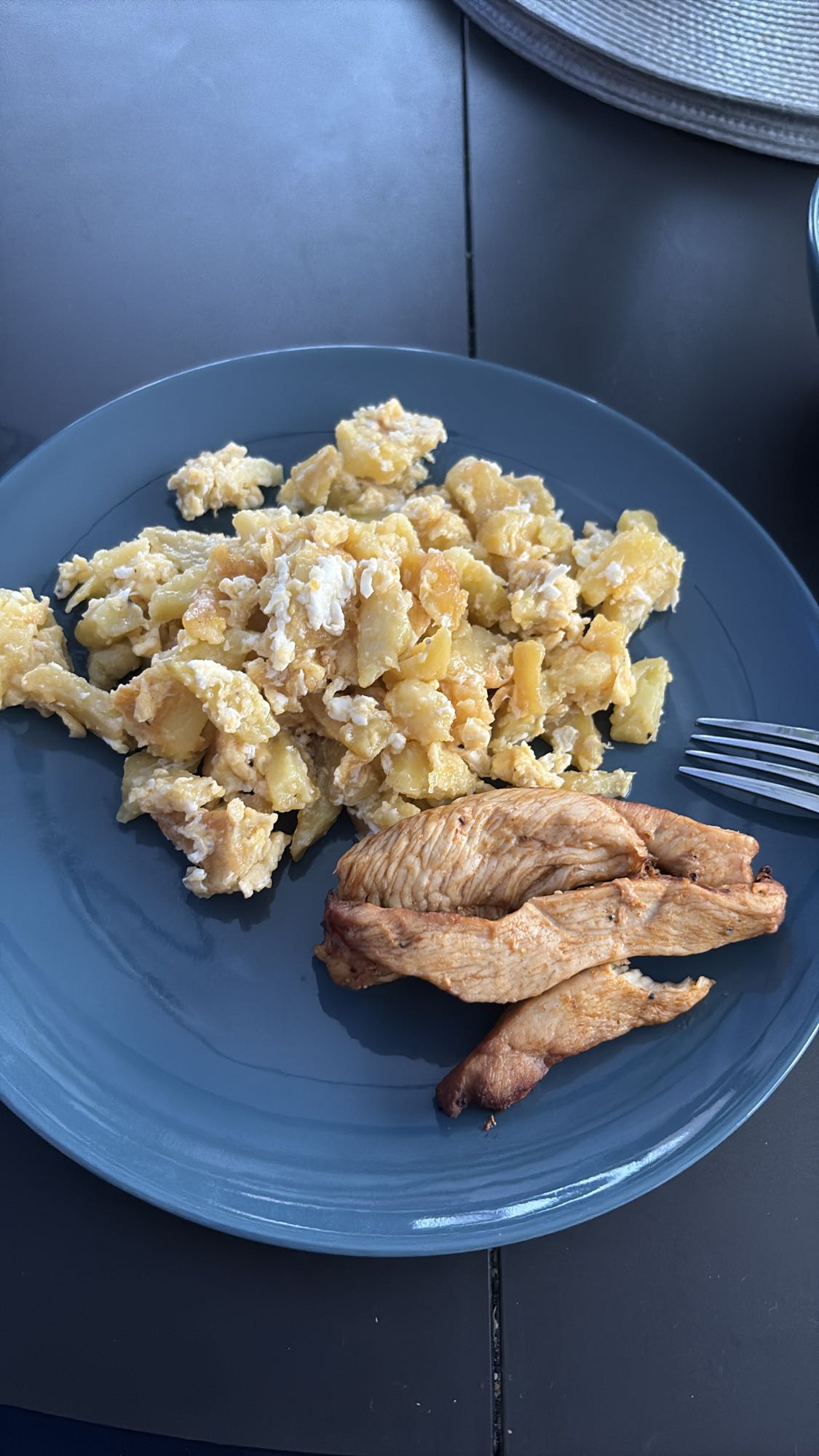 Pui cu cartofi si ou