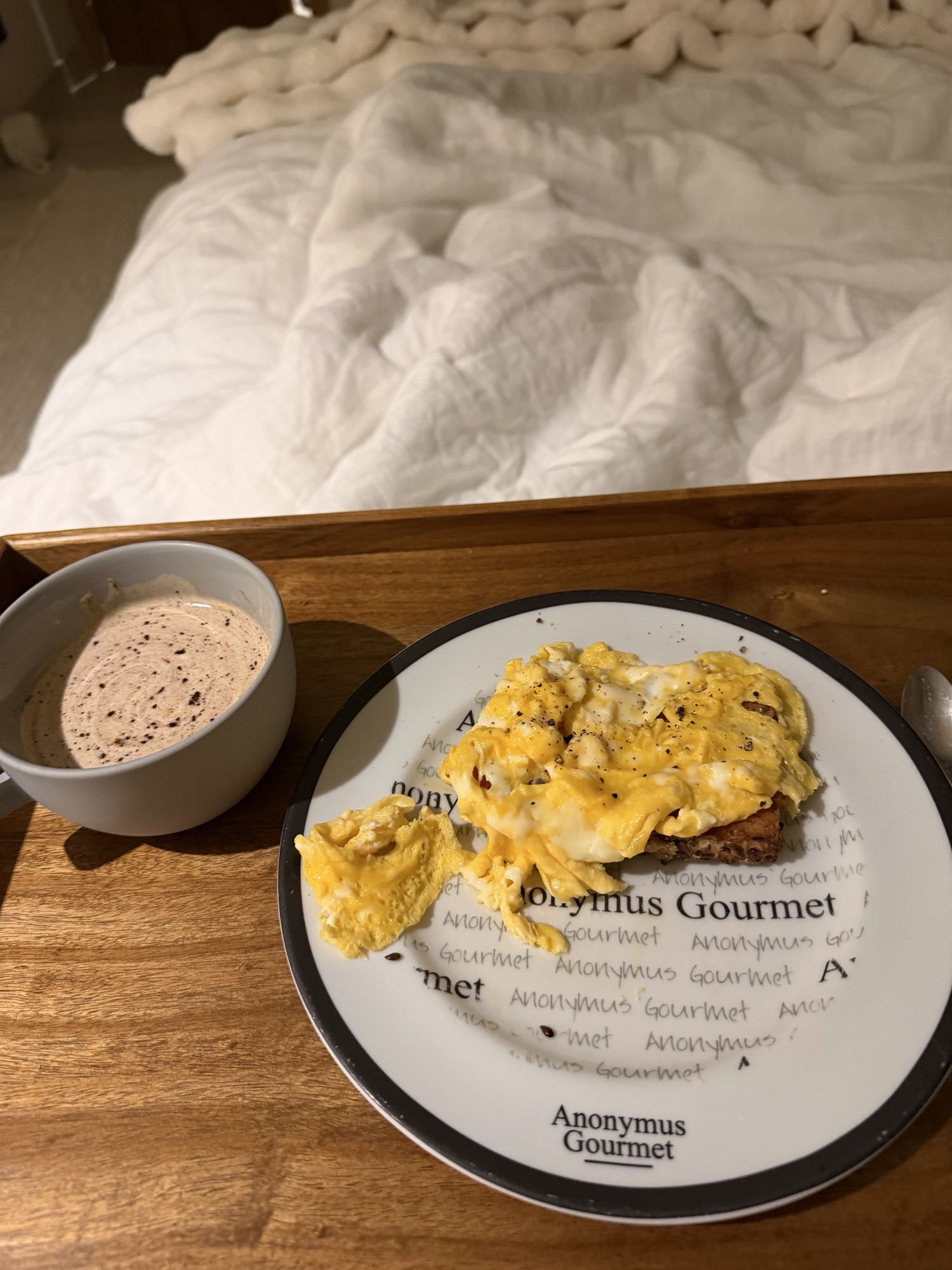huevos revueltos y cacao