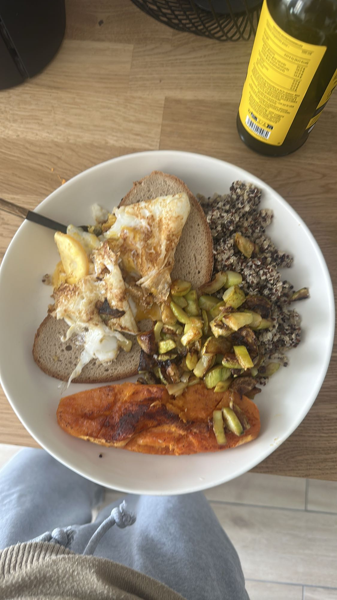 Assiette œufs quinoa