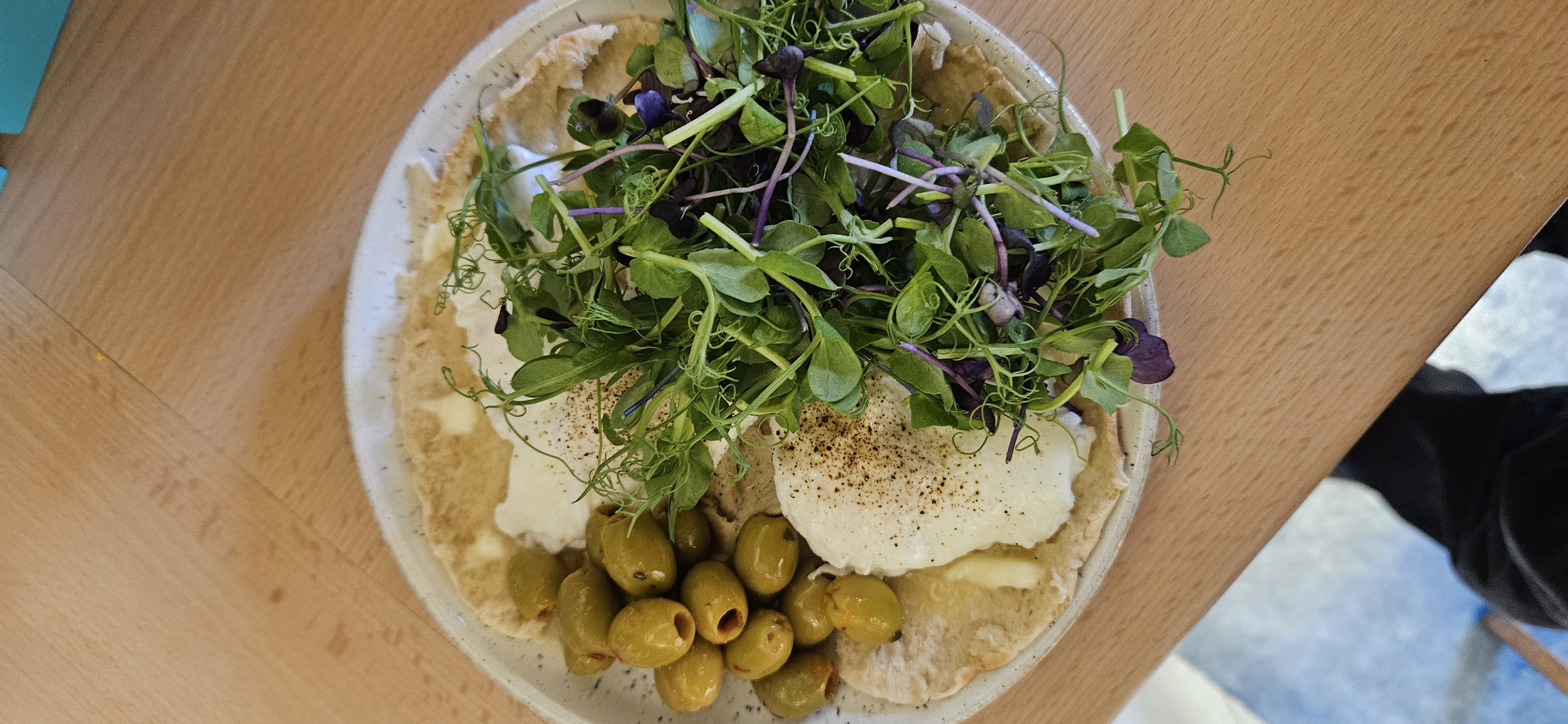 Flatbread Eggs Greens
